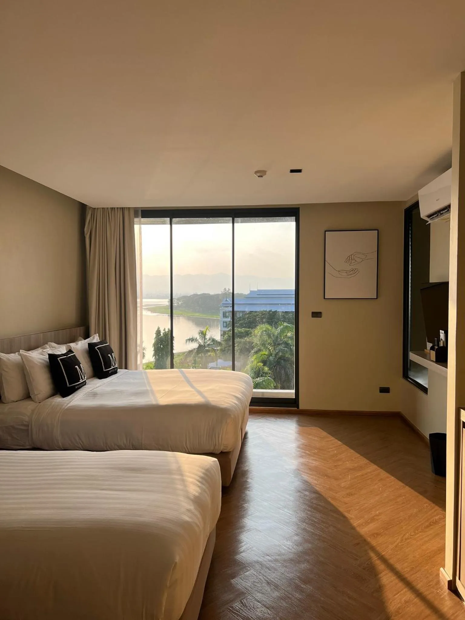 Bed in M2 Hotel Waterside