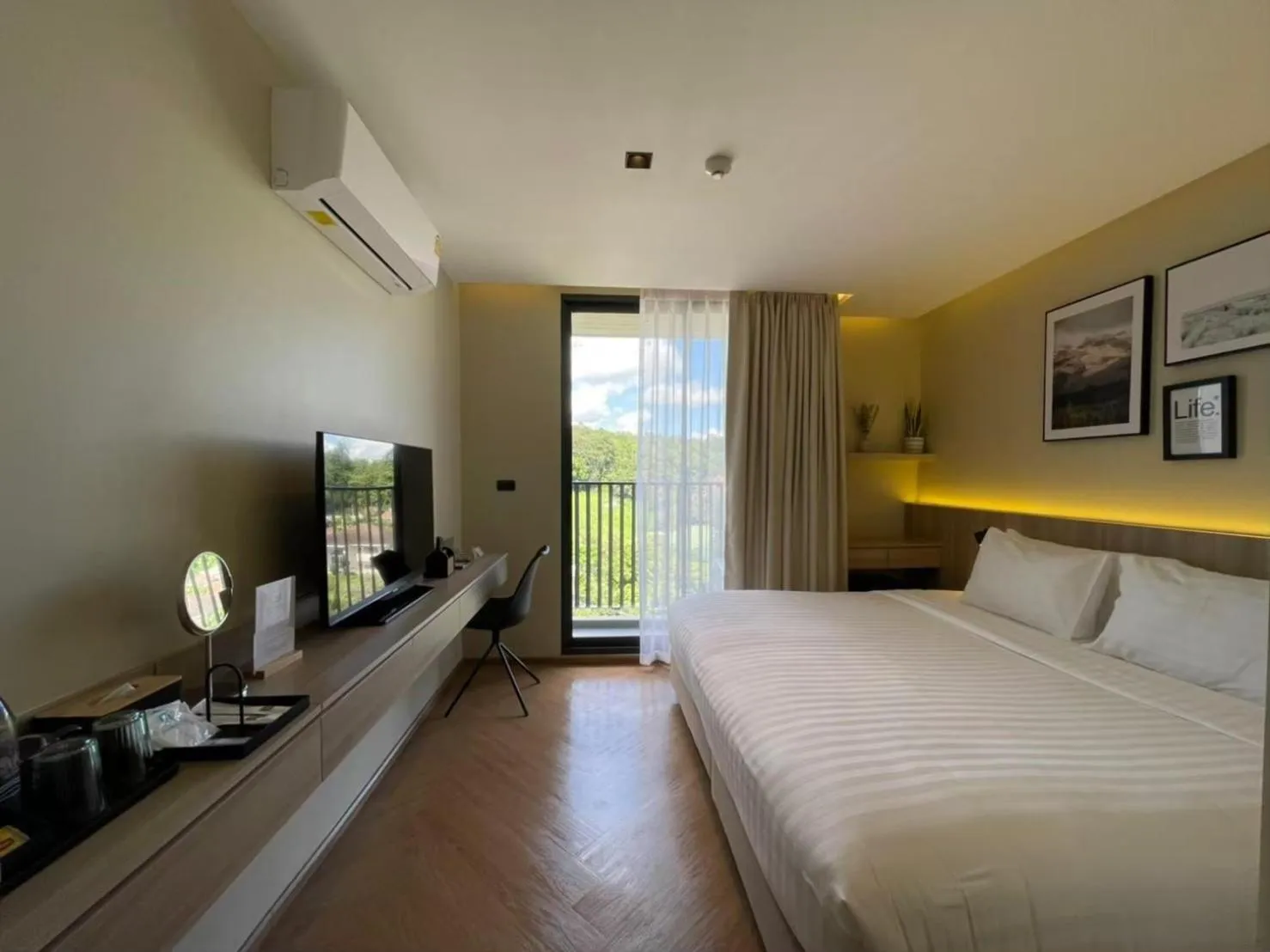 Bed in M2 Hotel Waterside