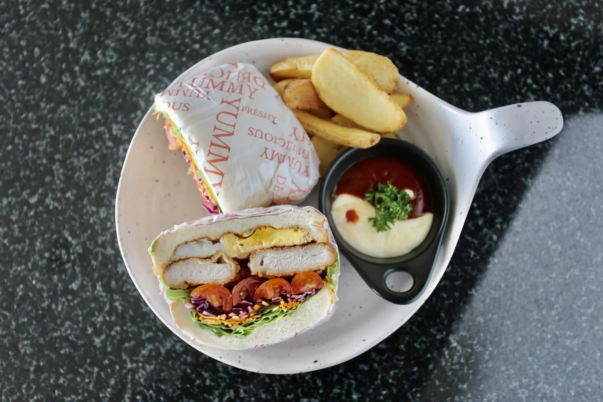 Food and drinks in M2 Hotel Waterside