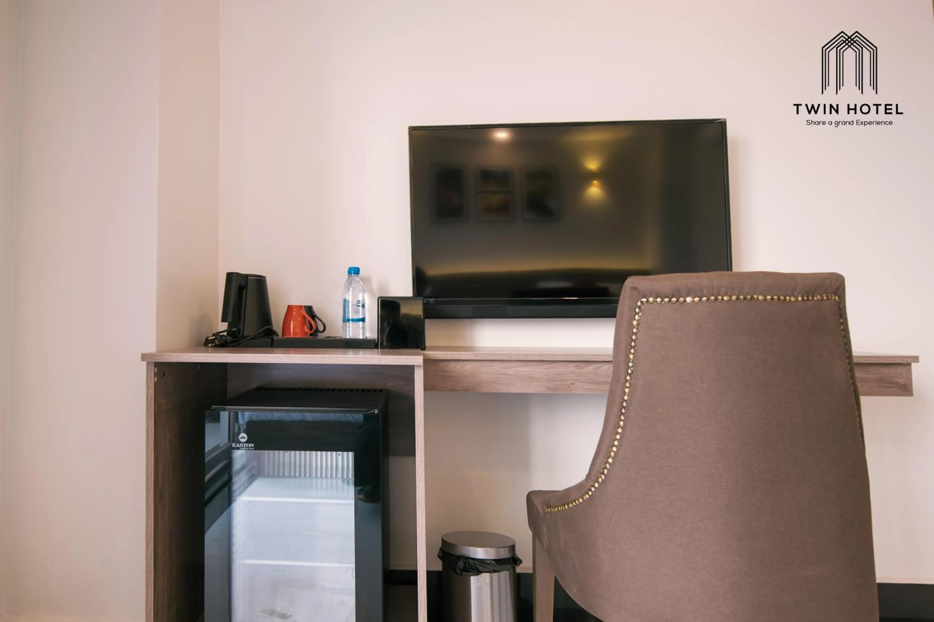 TV and multimedia in Twin Hotel Kampot