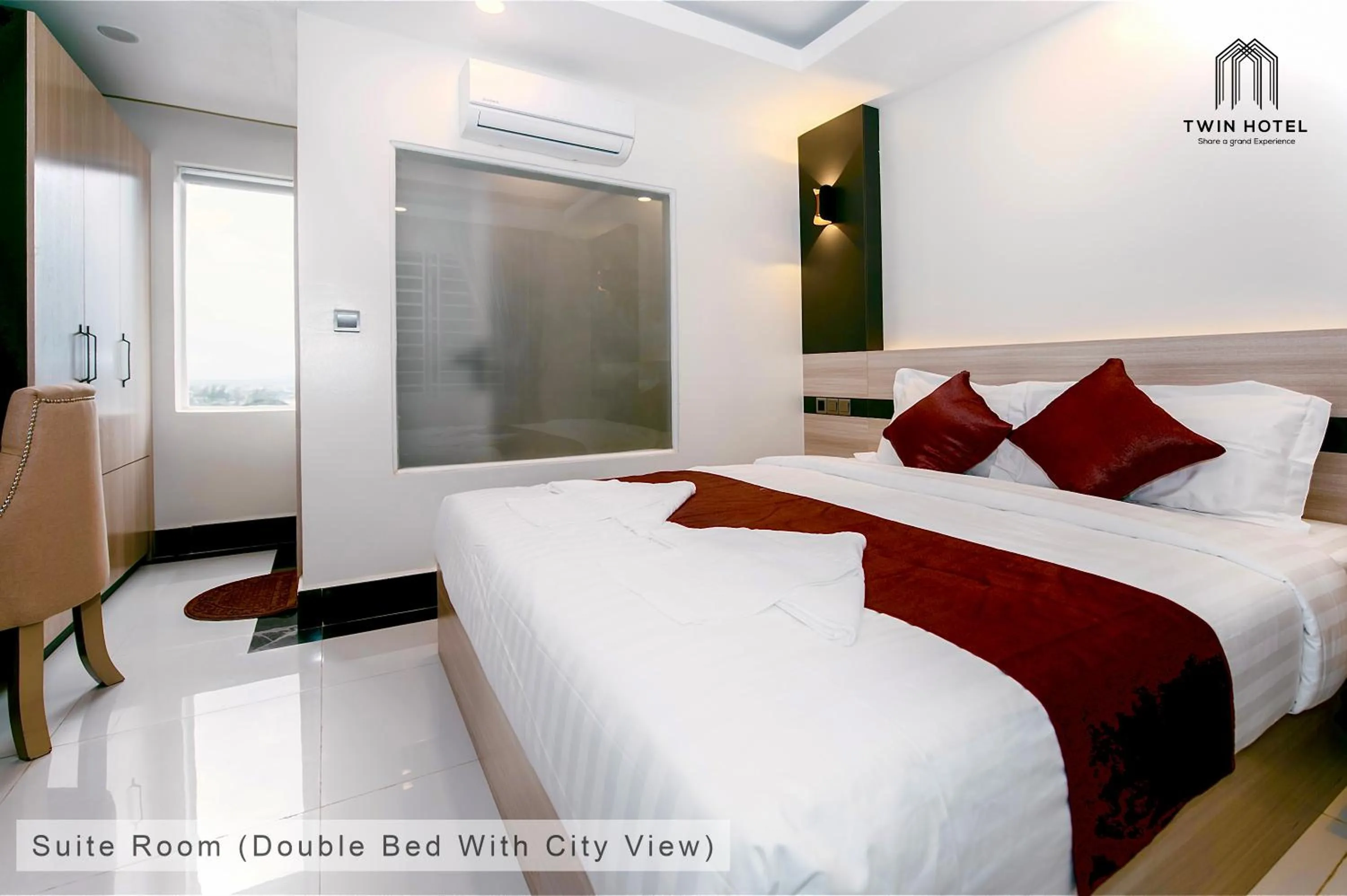 Property building, Bed in Twin Hotel Kampot