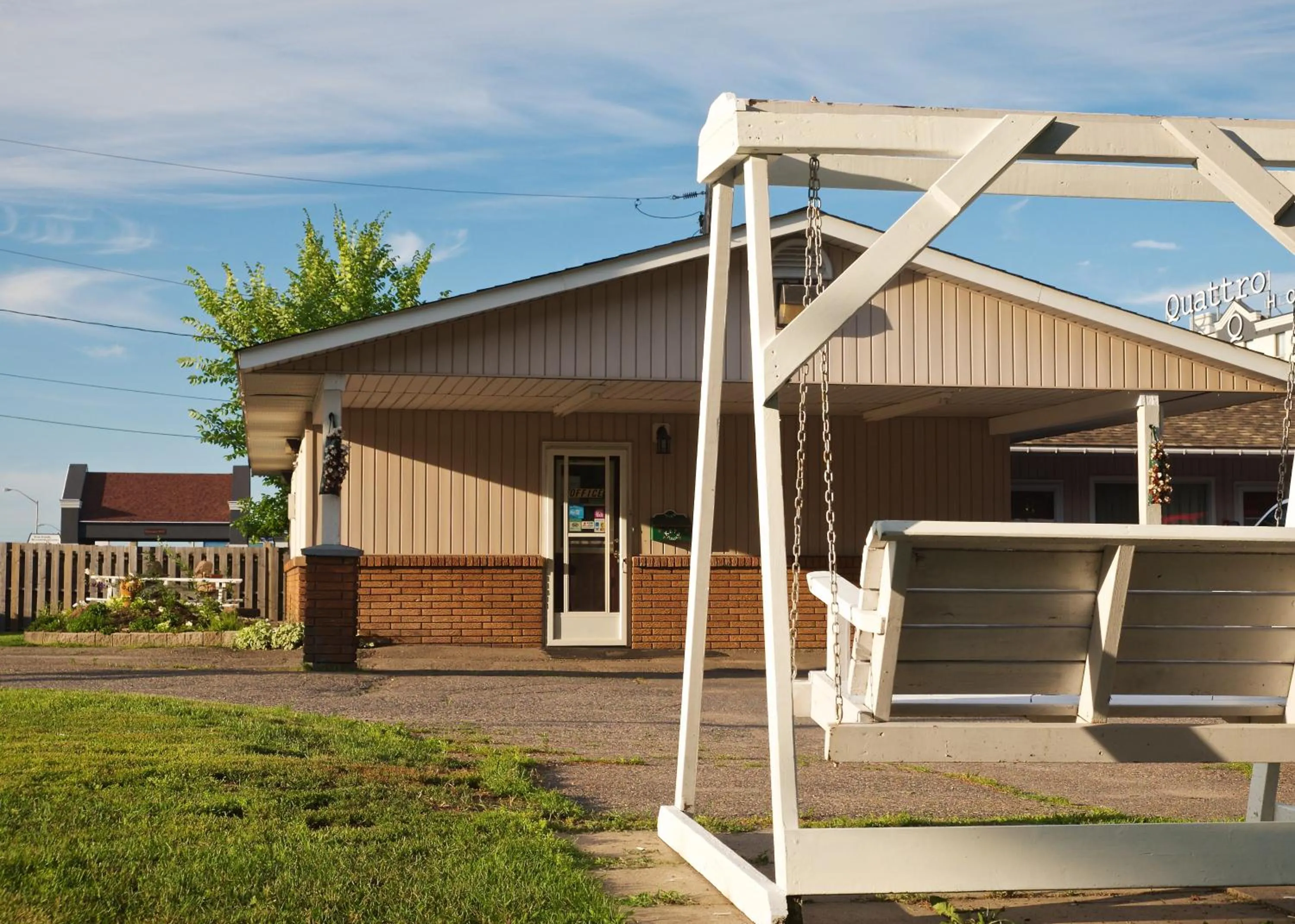Patio in Northlander Motel