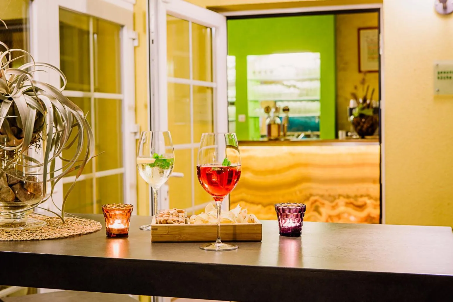 Lounge or bar in Das Moser - Hotel Garni am See (Adults Only)