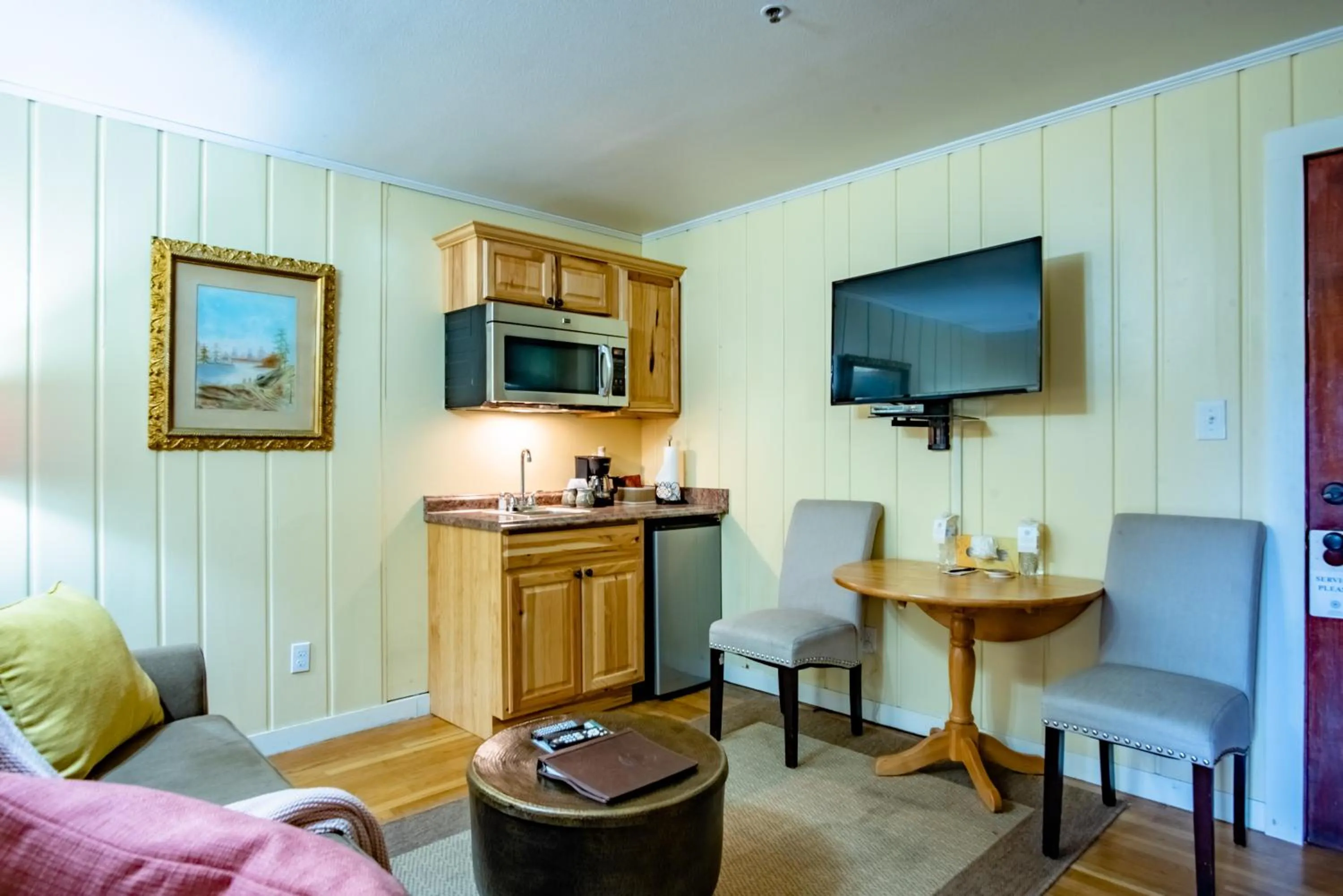 Living room in Gilbert Inn Seaside