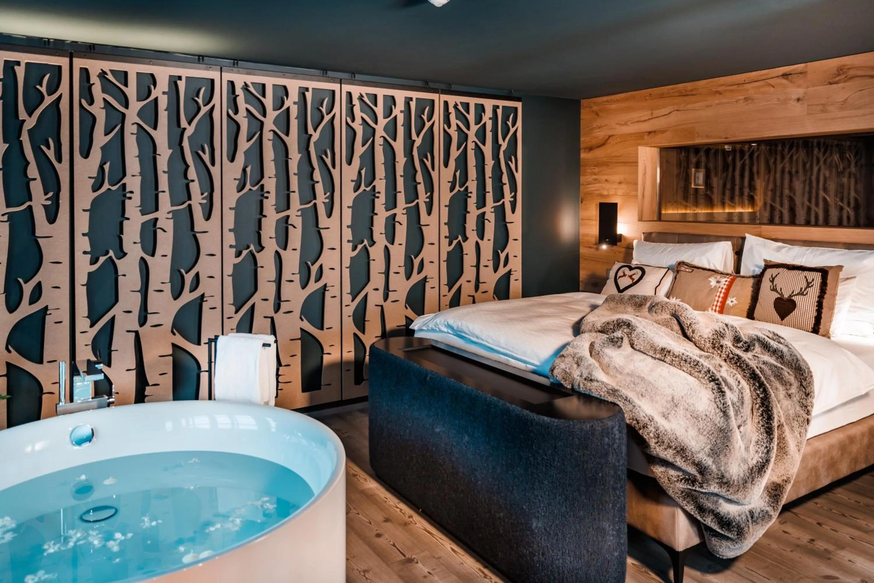 Bed in Schlosshotel Kitzbühel