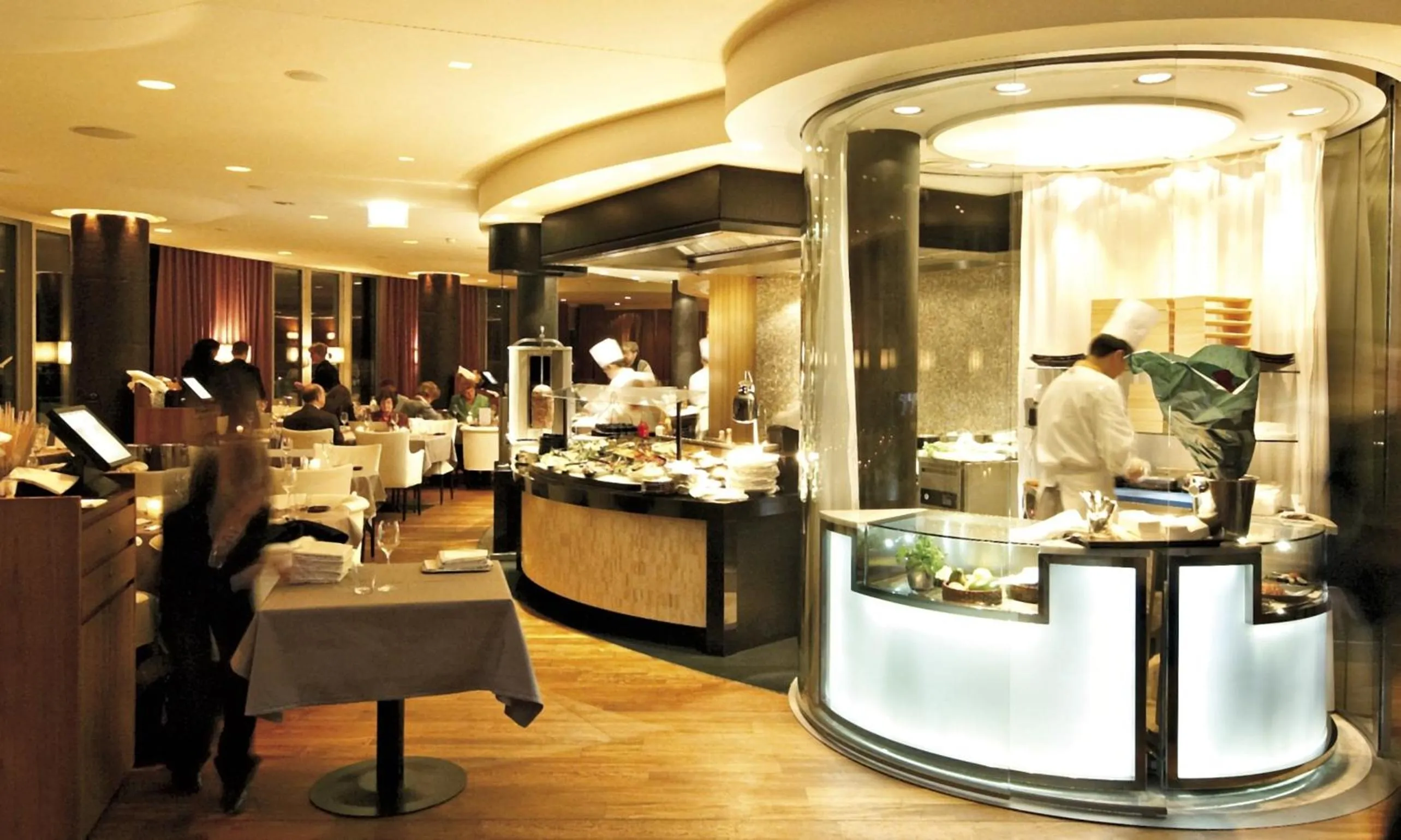 Restaurant/places to eat in DO&CO Hotel Vienna