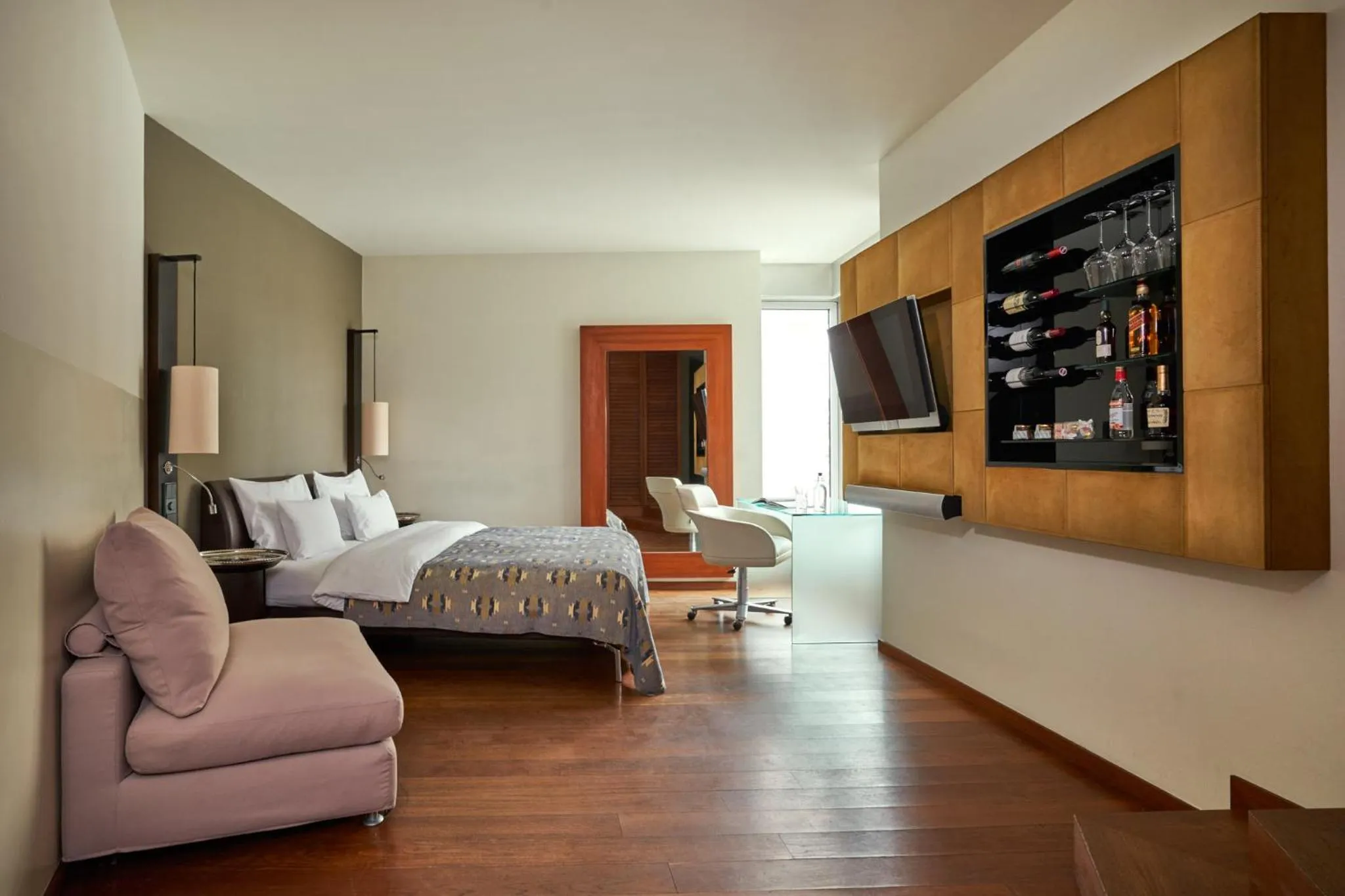 Bedroom, Bed in DO&CO Hotel Vienna