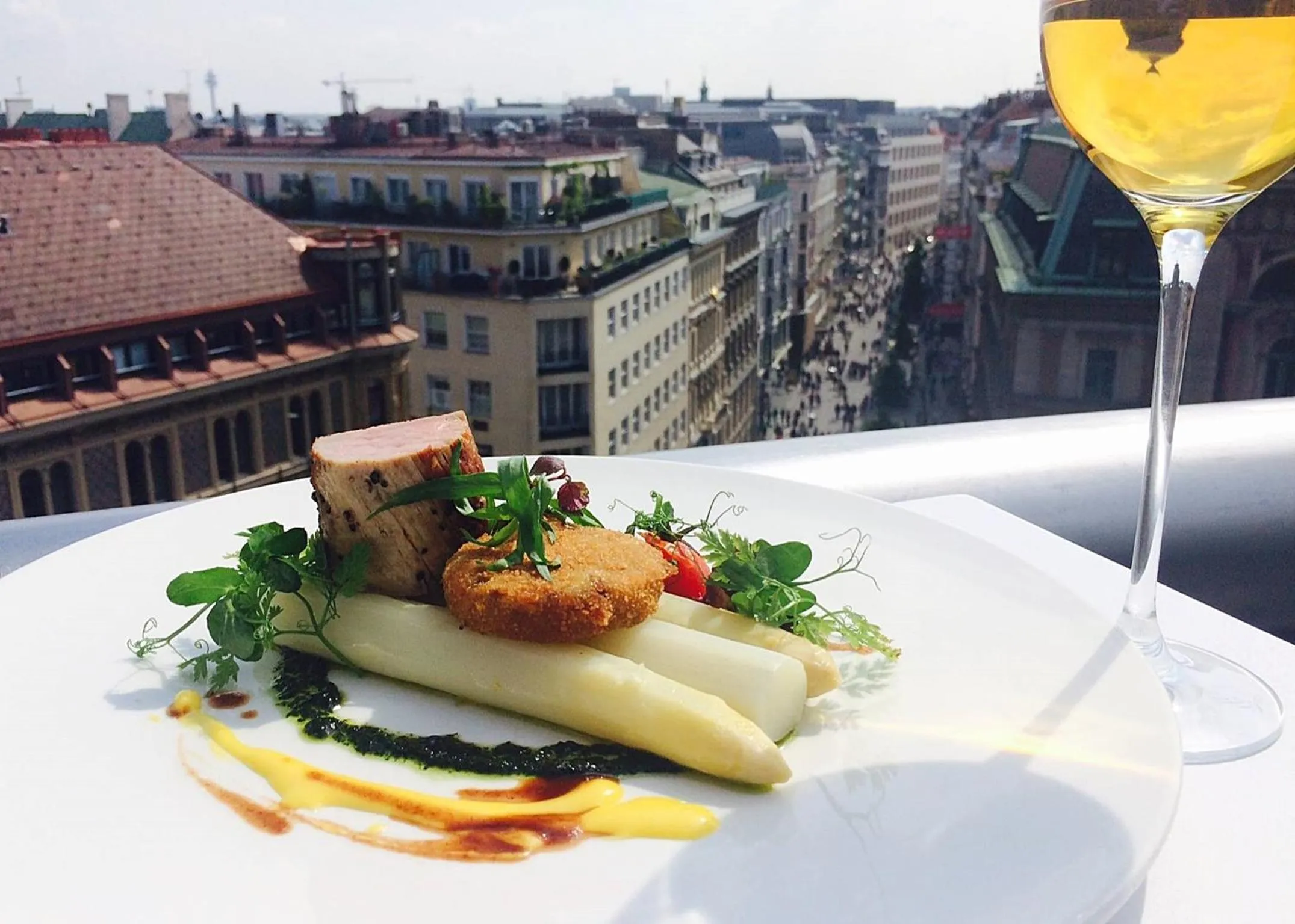 Restaurant/places to eat in DO&CO Hotel Vienna