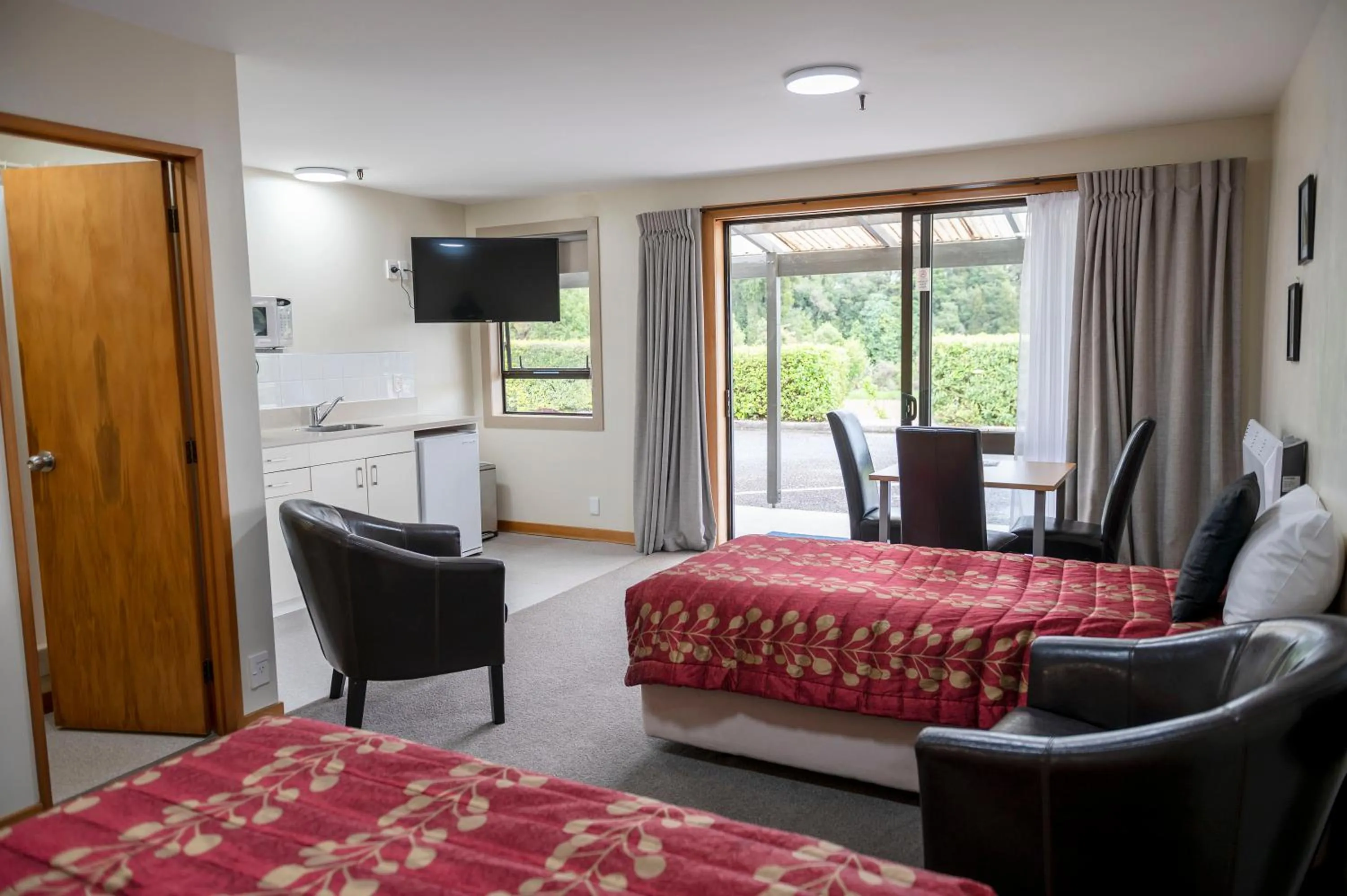 Bed in ASURE Aspiring Court Motel