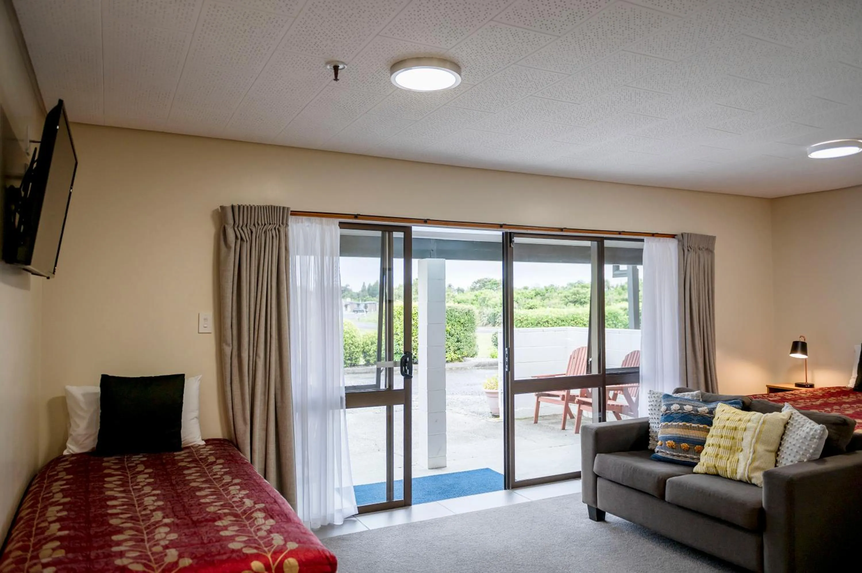 Bed in ASURE Aspiring Court Motel