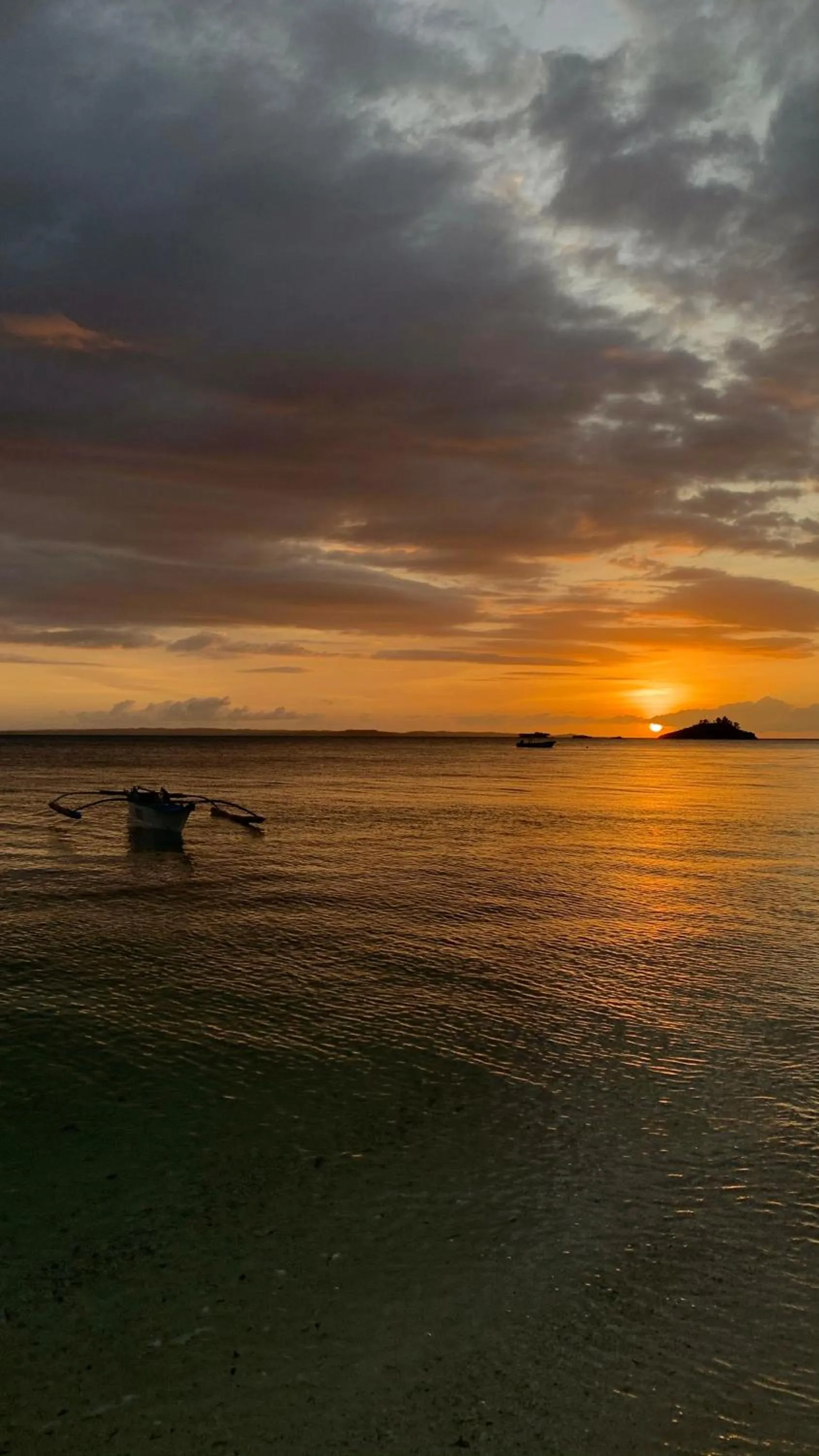 Beach in Little Mermaid Dive Resort