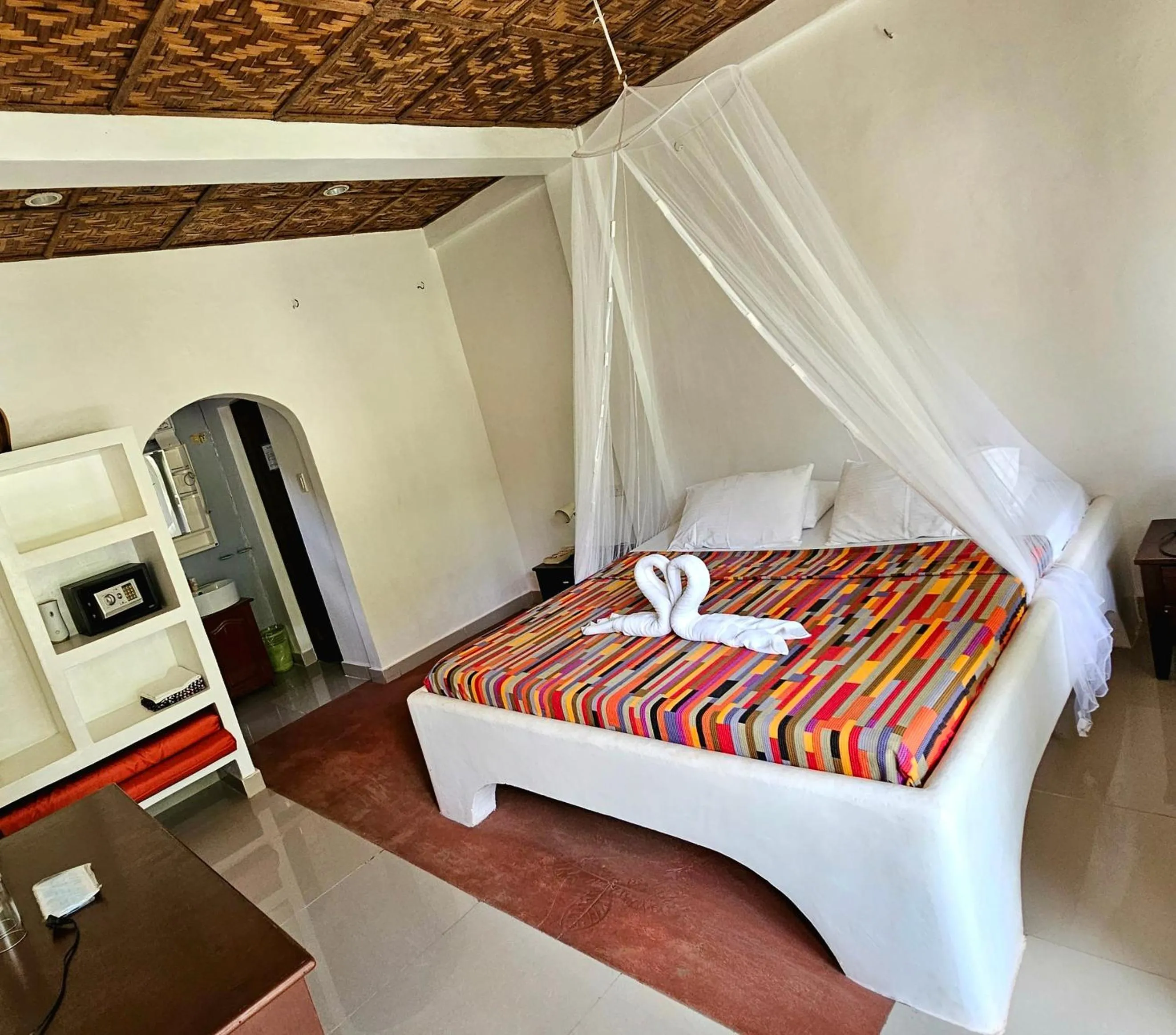 Bed in Little Mermaid Dive Resort