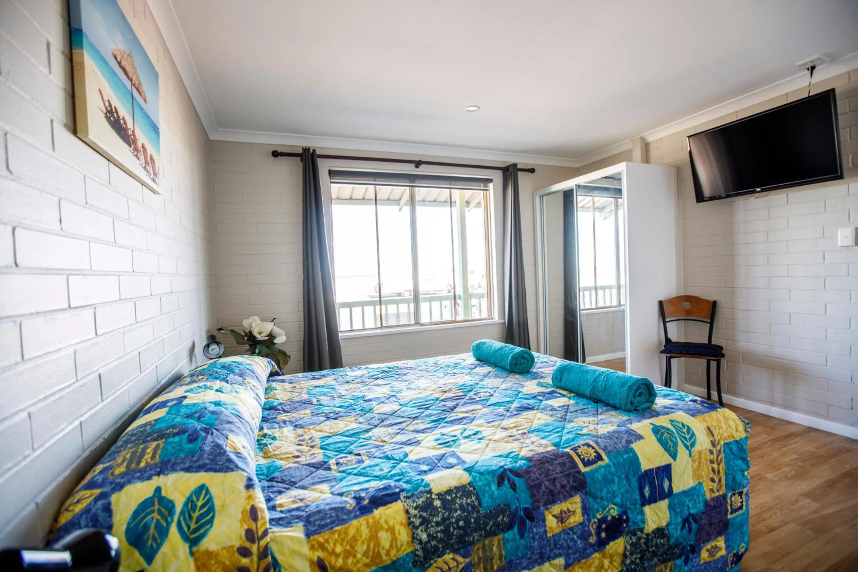 Bedroom, Bed in Shark Bay Seafront Apartments