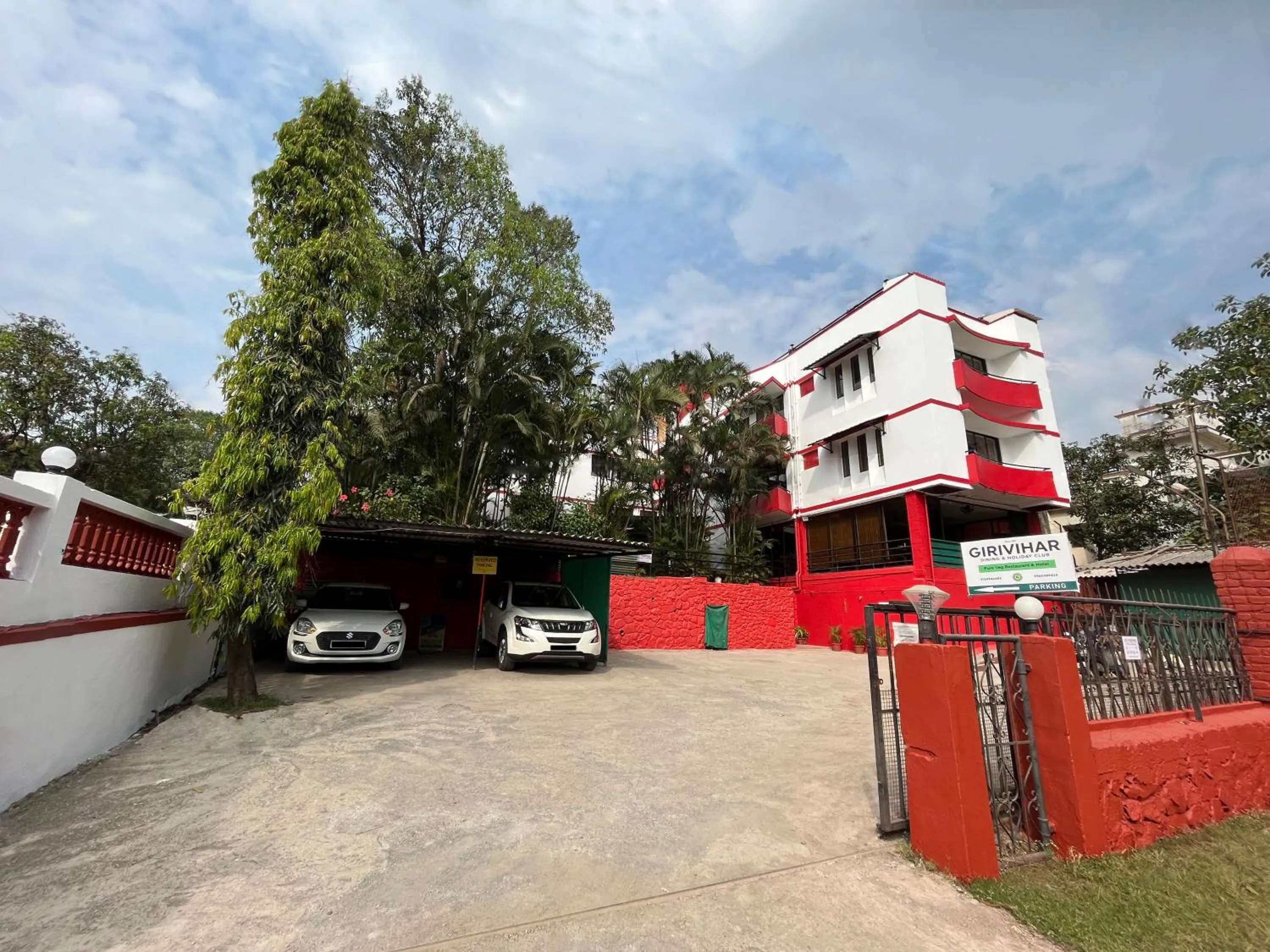 Property building in Girivihar Holiday Club - Pure Veg