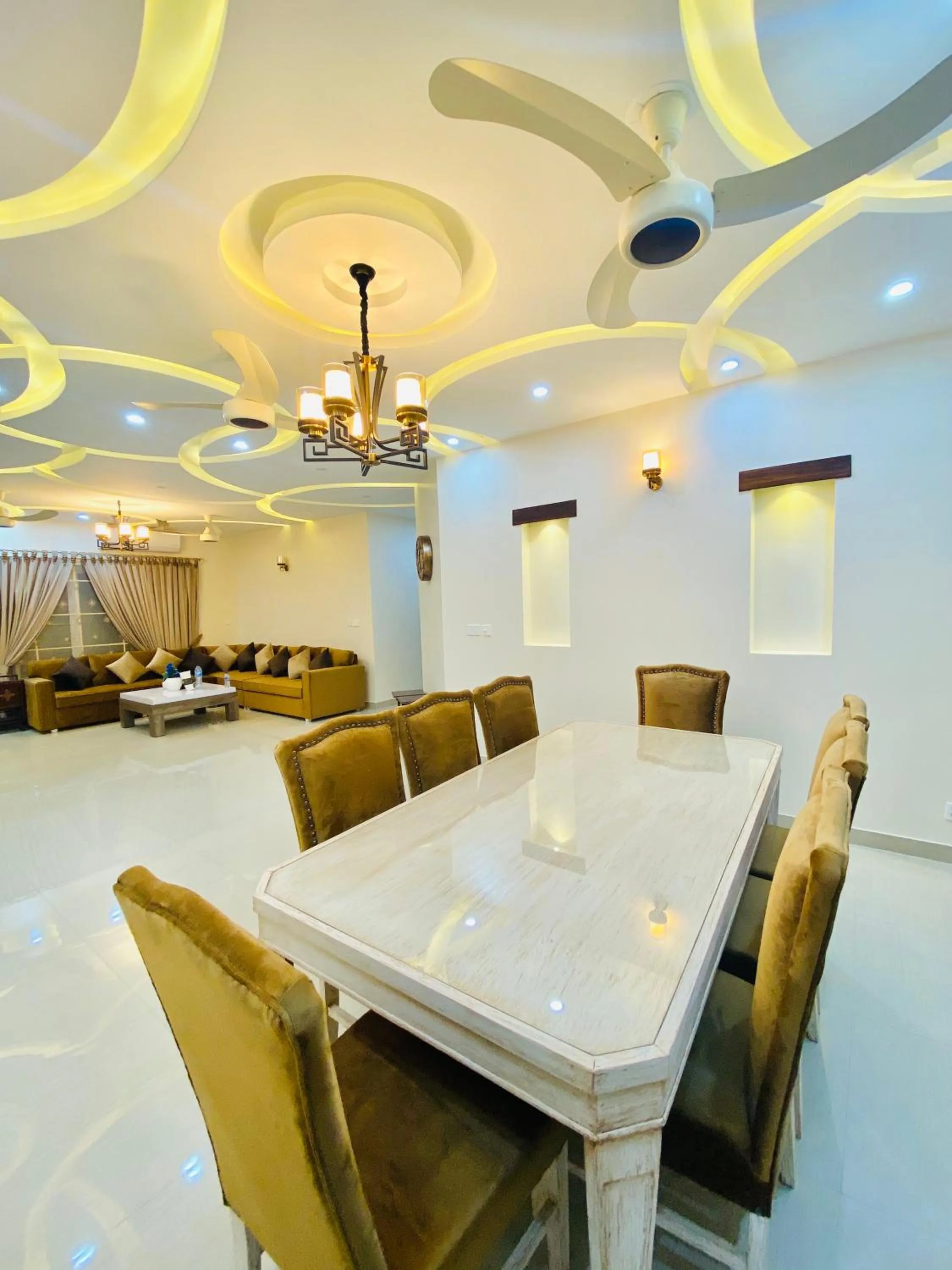 Continental boutique House