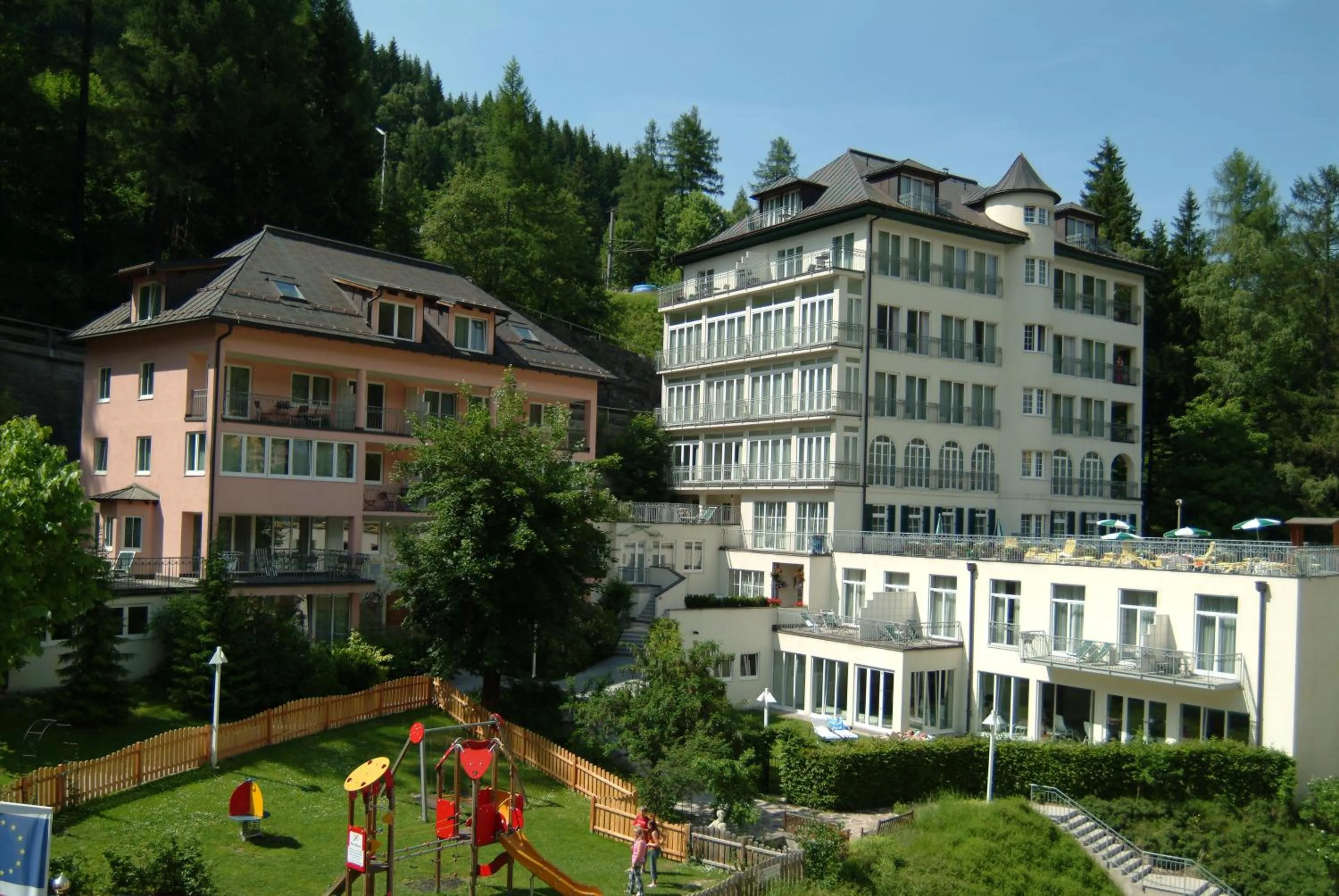 Property building in MONDI Hotel Bellevue Gastein