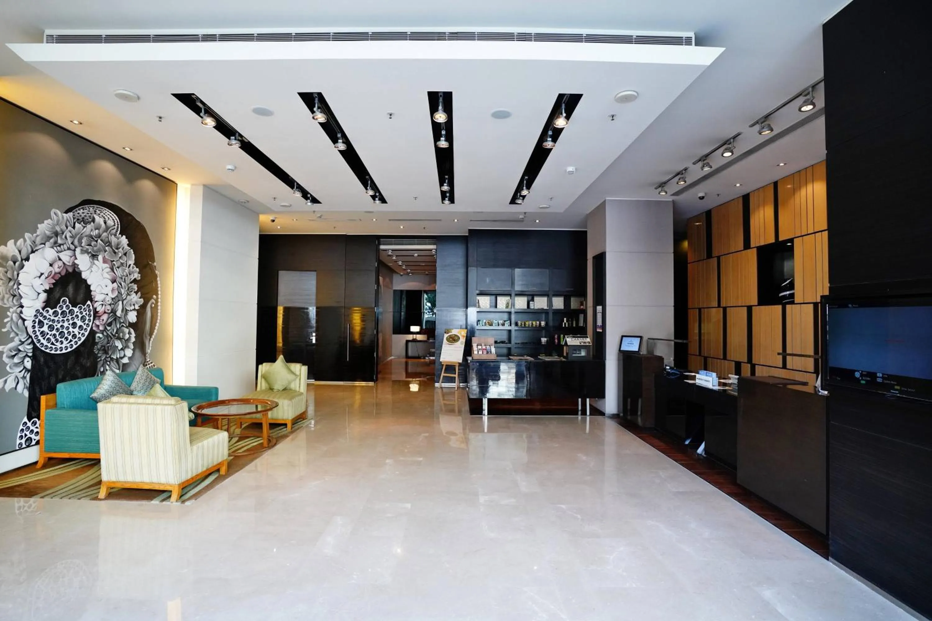 Lobby or reception in Fairfield by Marriott Bengaluru Rajajinagar