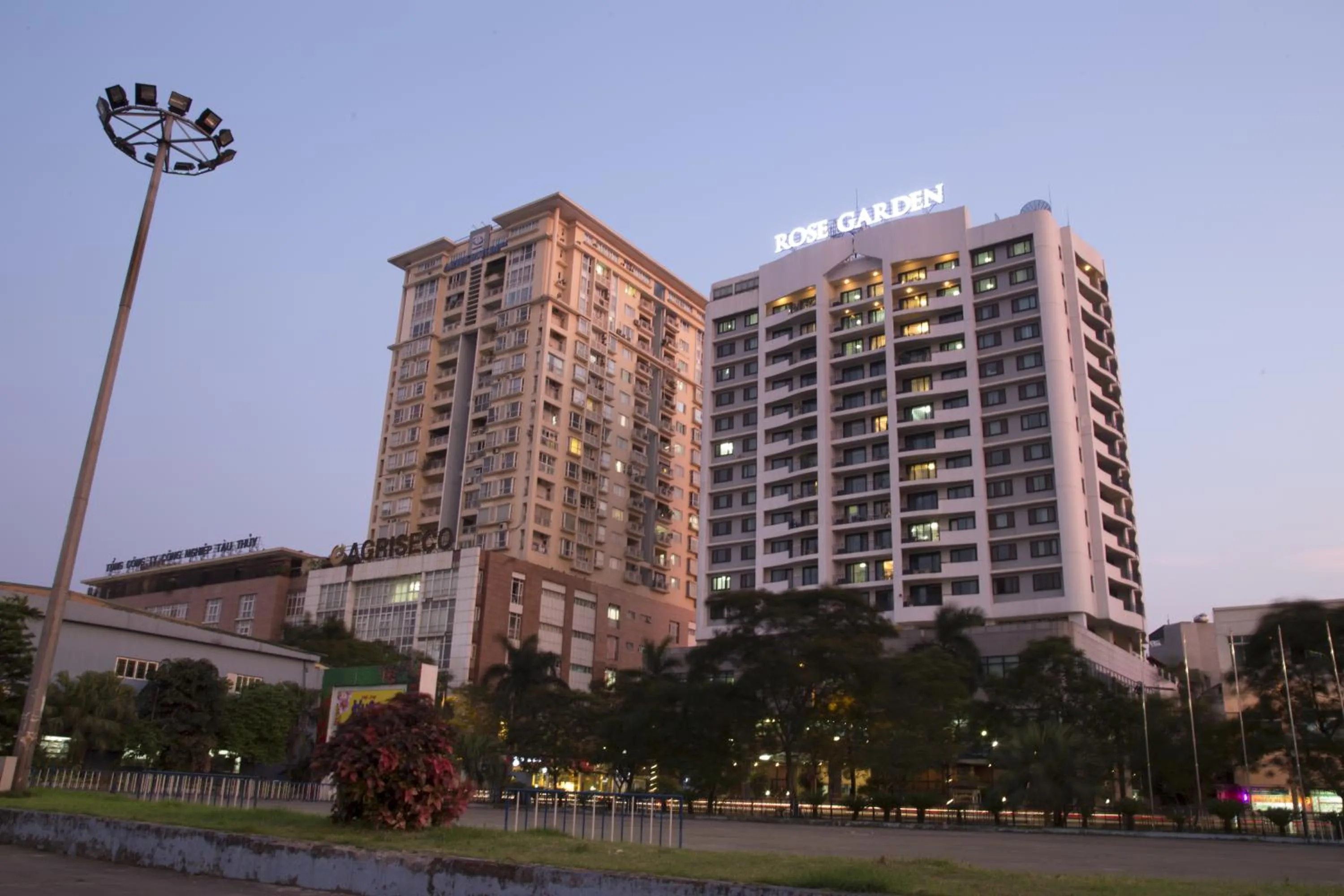 Property building in Rose Garden Residences