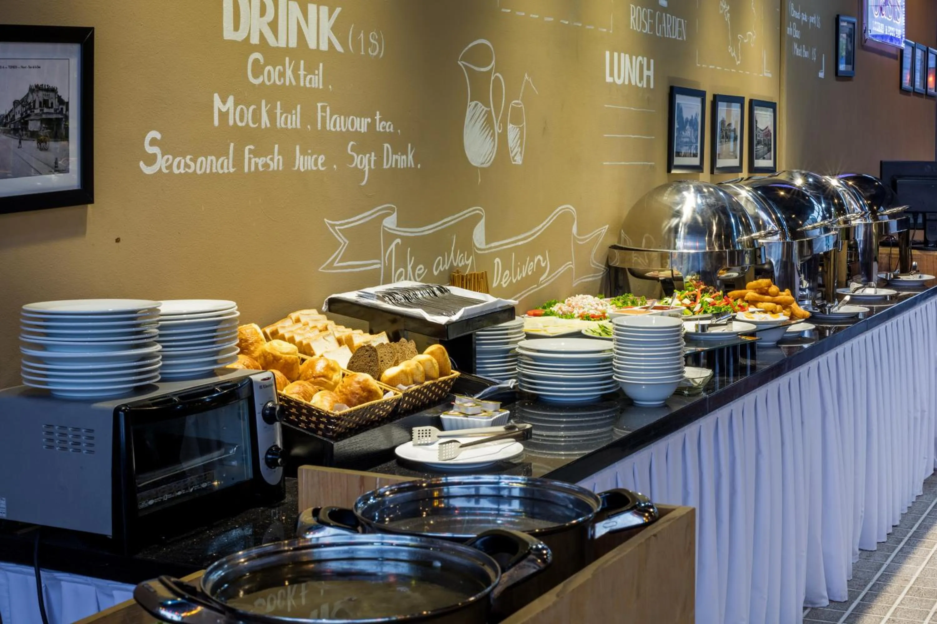 Restaurant/places to eat in Rose Garden Residences