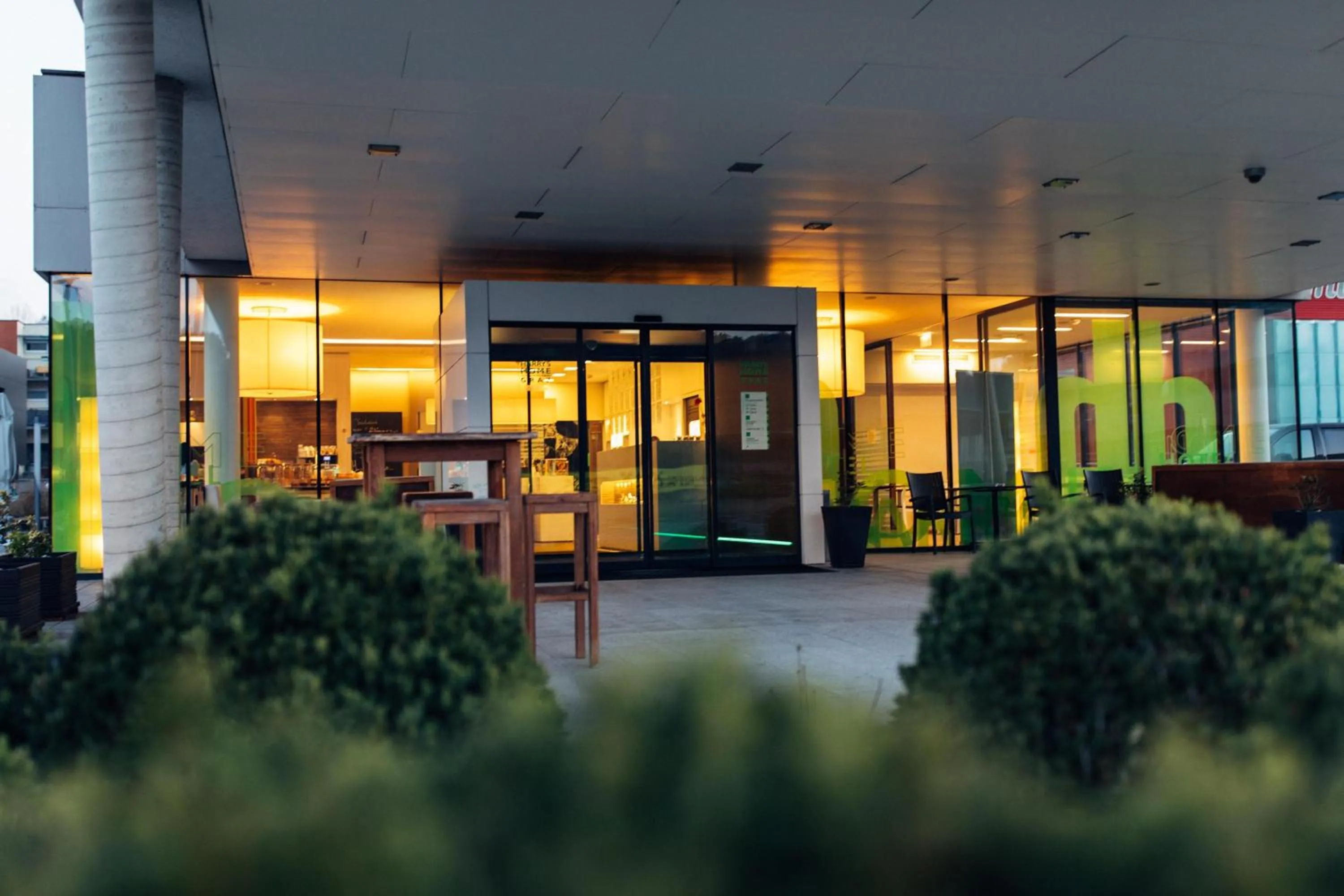 Property building in harry's home Hart bei Graz hotel & apartments