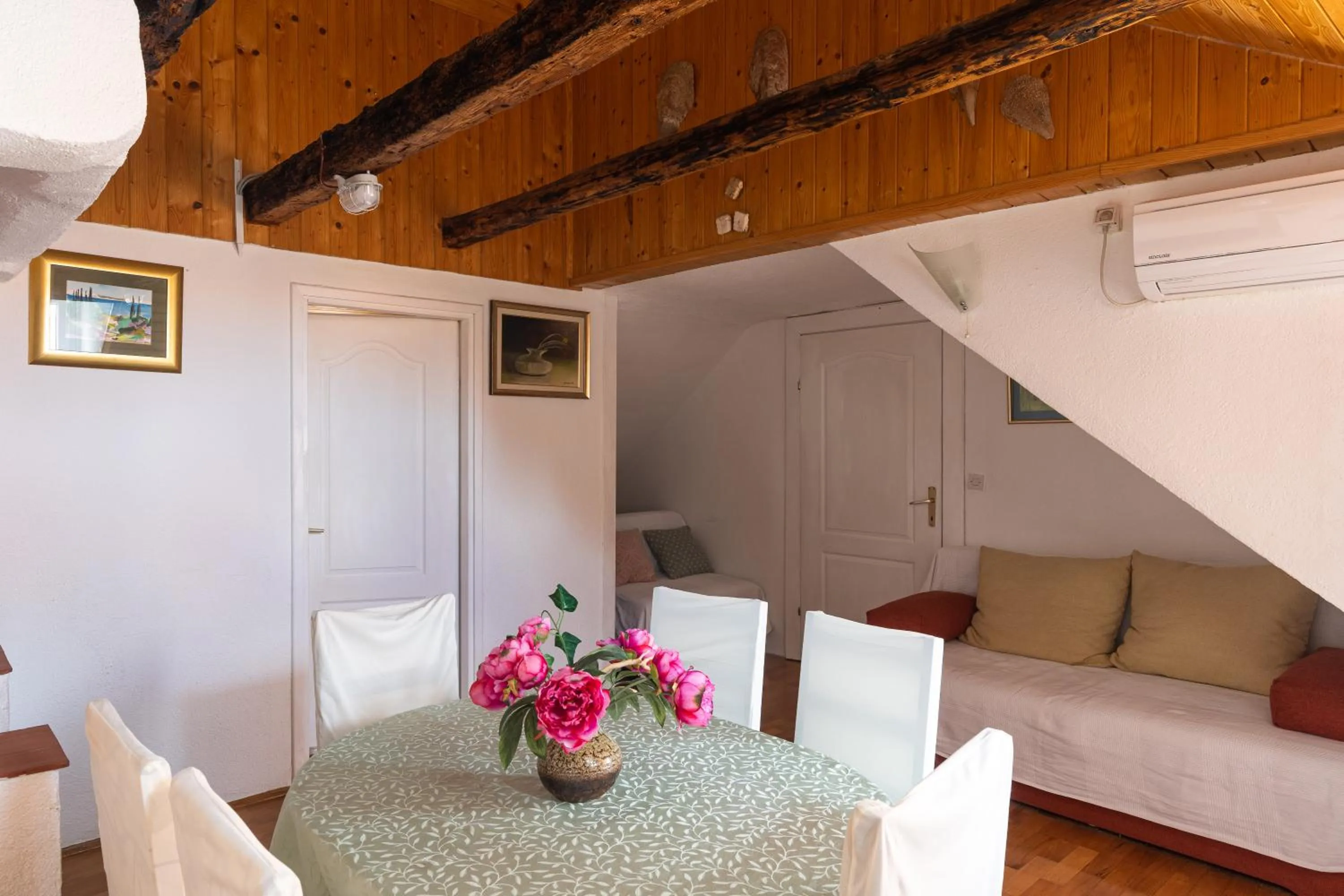 Old Town Baroque Palace Accommodation