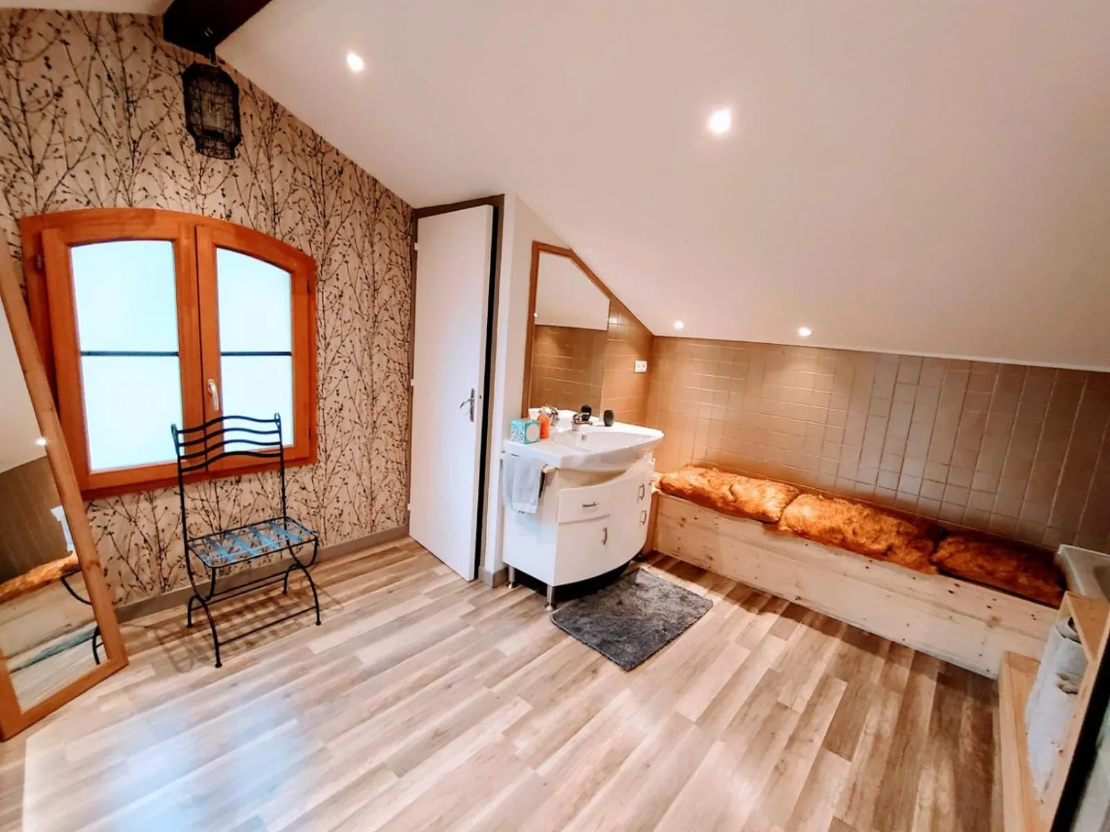 Bathroom in La Maison cachée du PAVILLON BELLEVUE