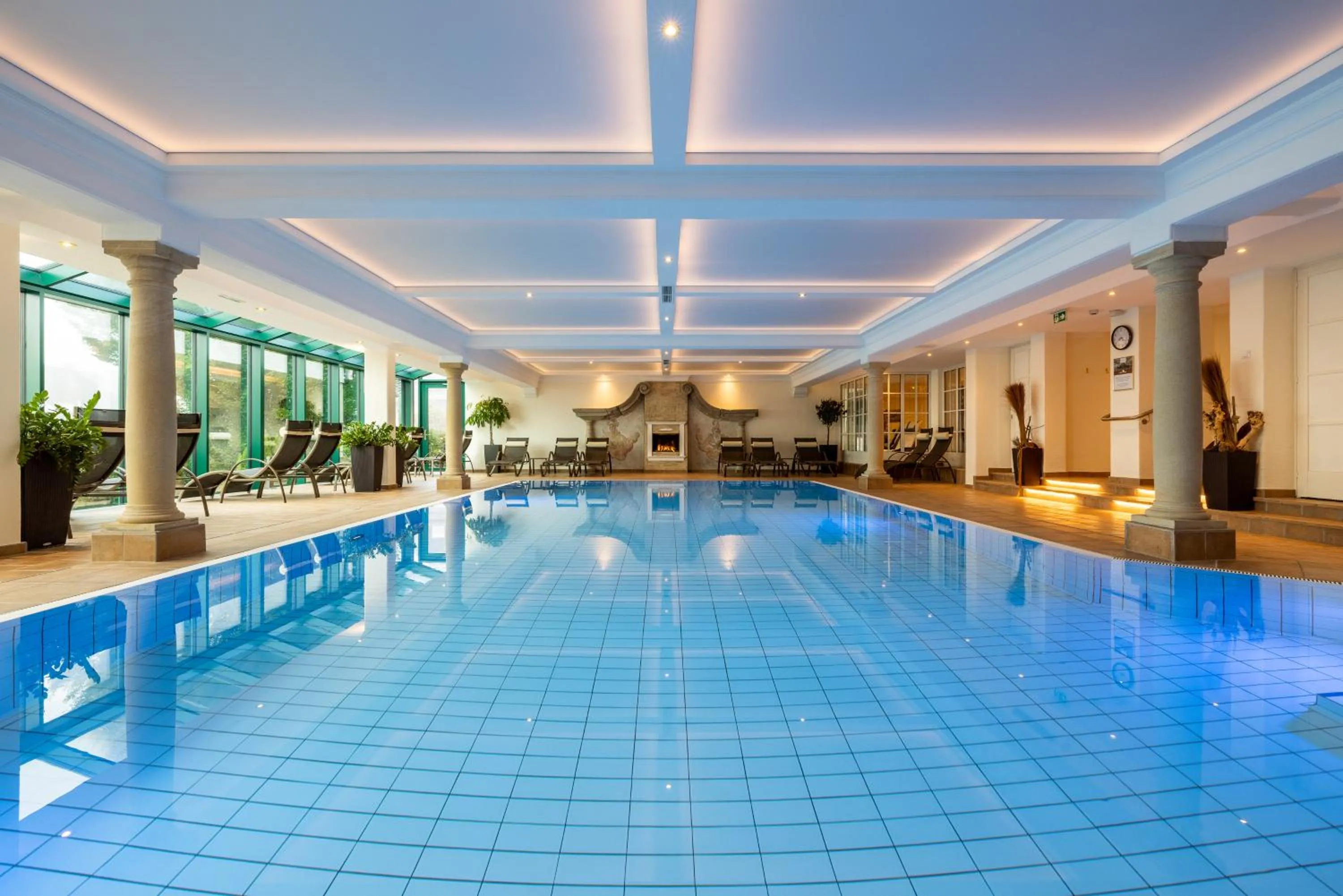 Swimming pool in Hotel & Restaurant Wastlwirt