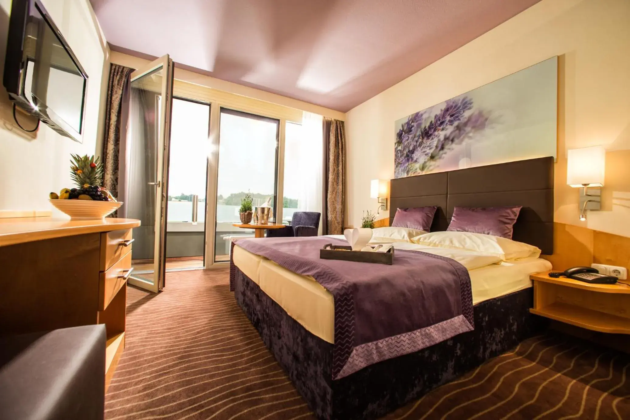 Double Room with Balcony and Thermal Bath Access - single occupancy in Hotel Vier Jahreszeiten Loipersdorf Double Room with Balcony and Thermal Bath Access - single occupancy in Hotel Vier Jahreszeiten Loipersdorf