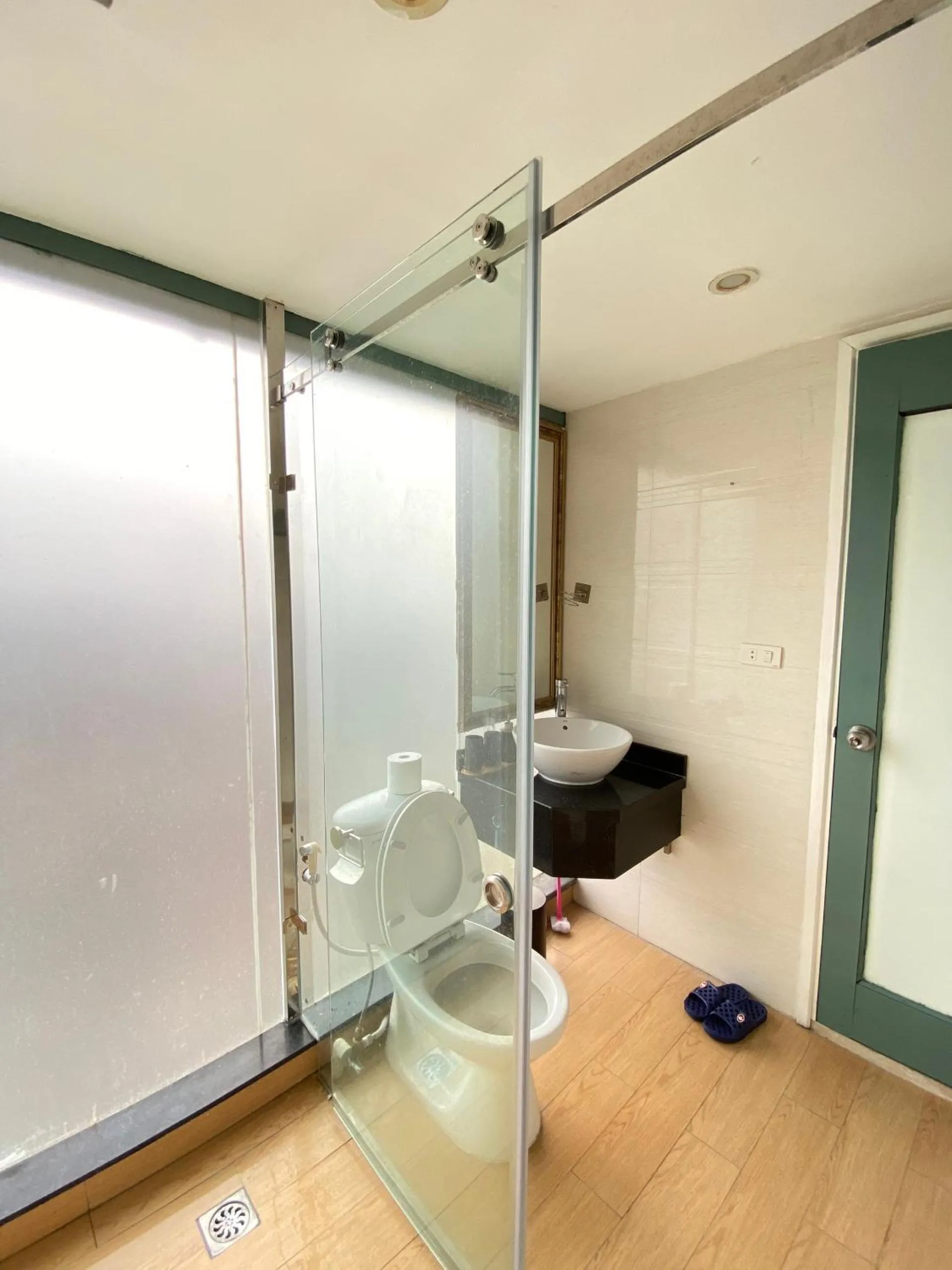 Toilet in Libré Homestay