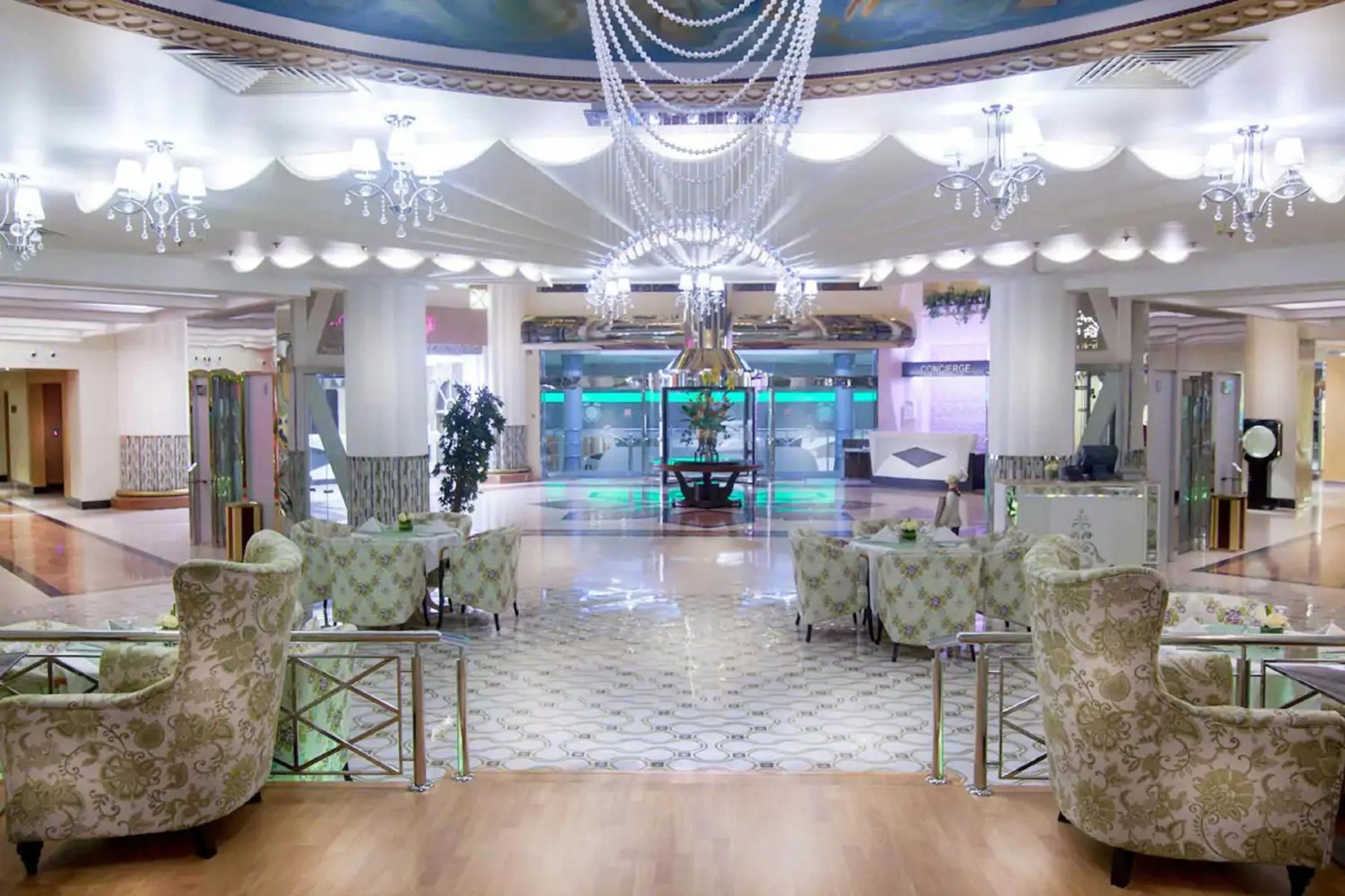 Restaurant/places to eat in Panorama Hotel and Spa