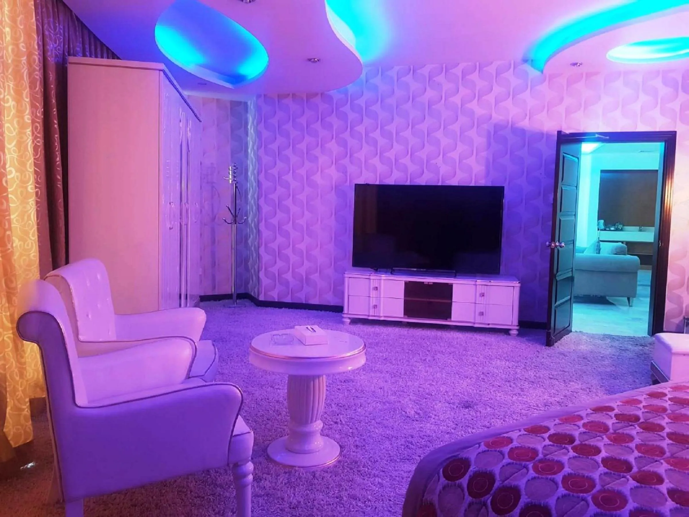 TV and multimedia in Panorama Hotel and Spa