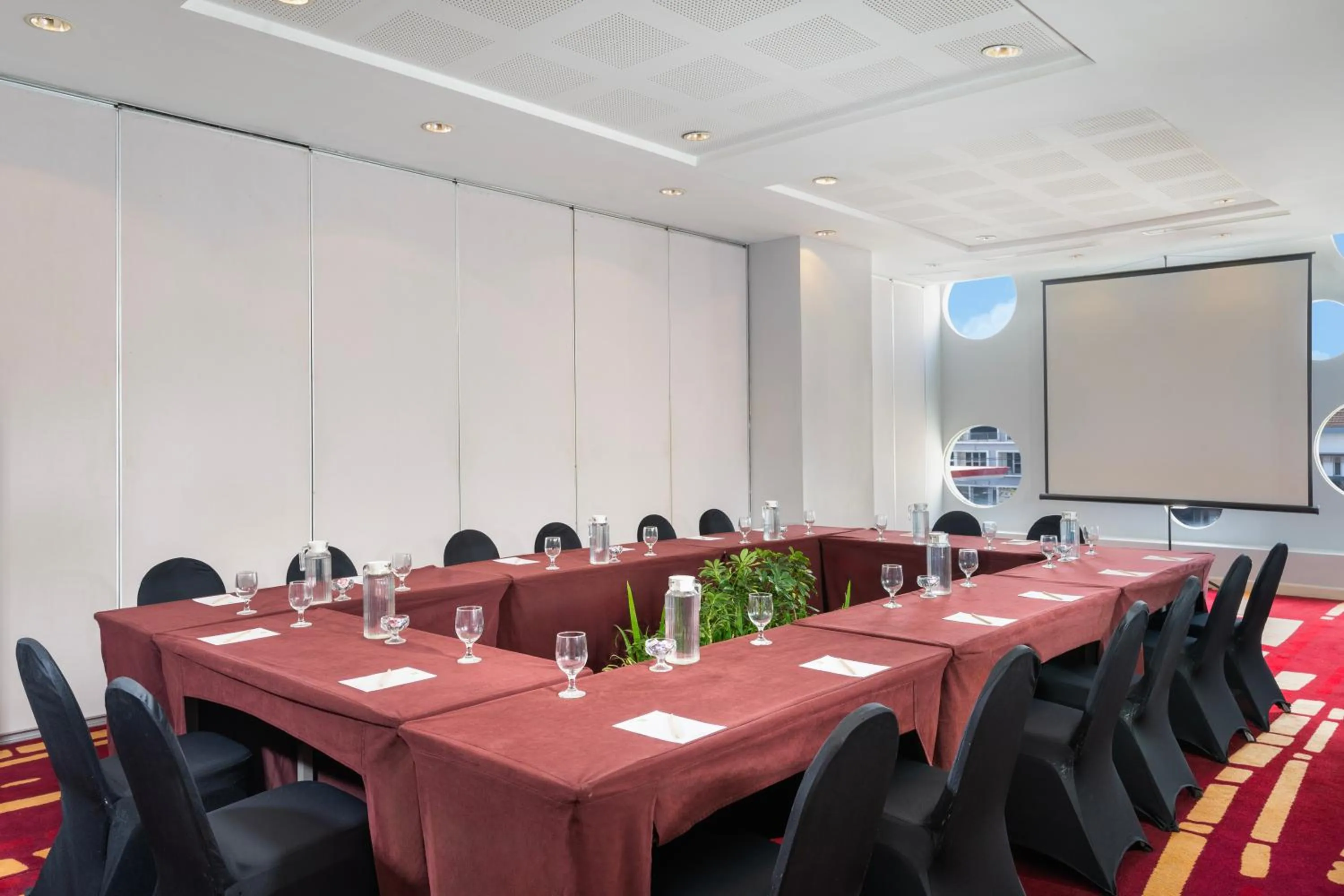 Meeting/conference room in Ibis Styles Malang