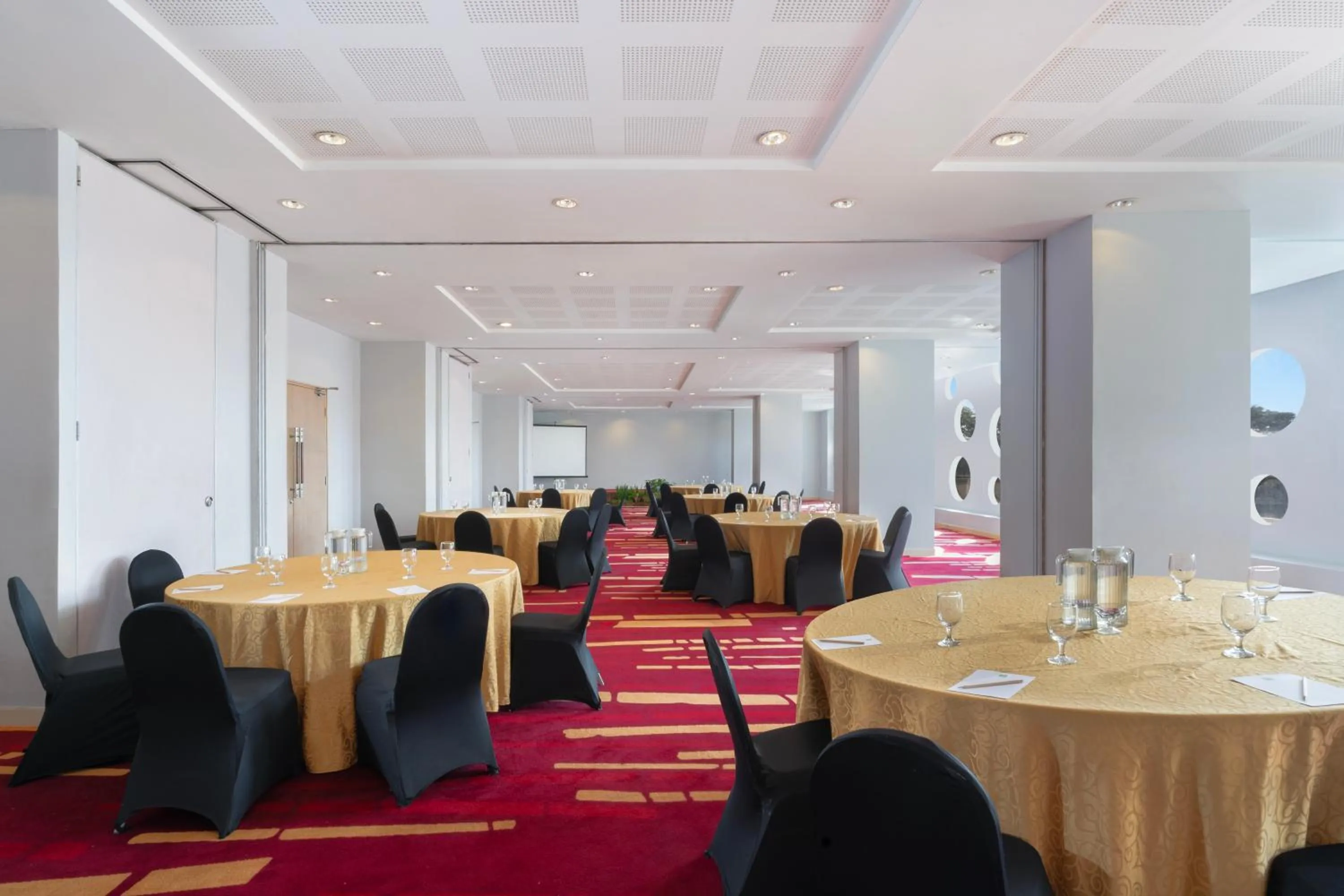 Meeting/conference room in Ibis Styles Malang