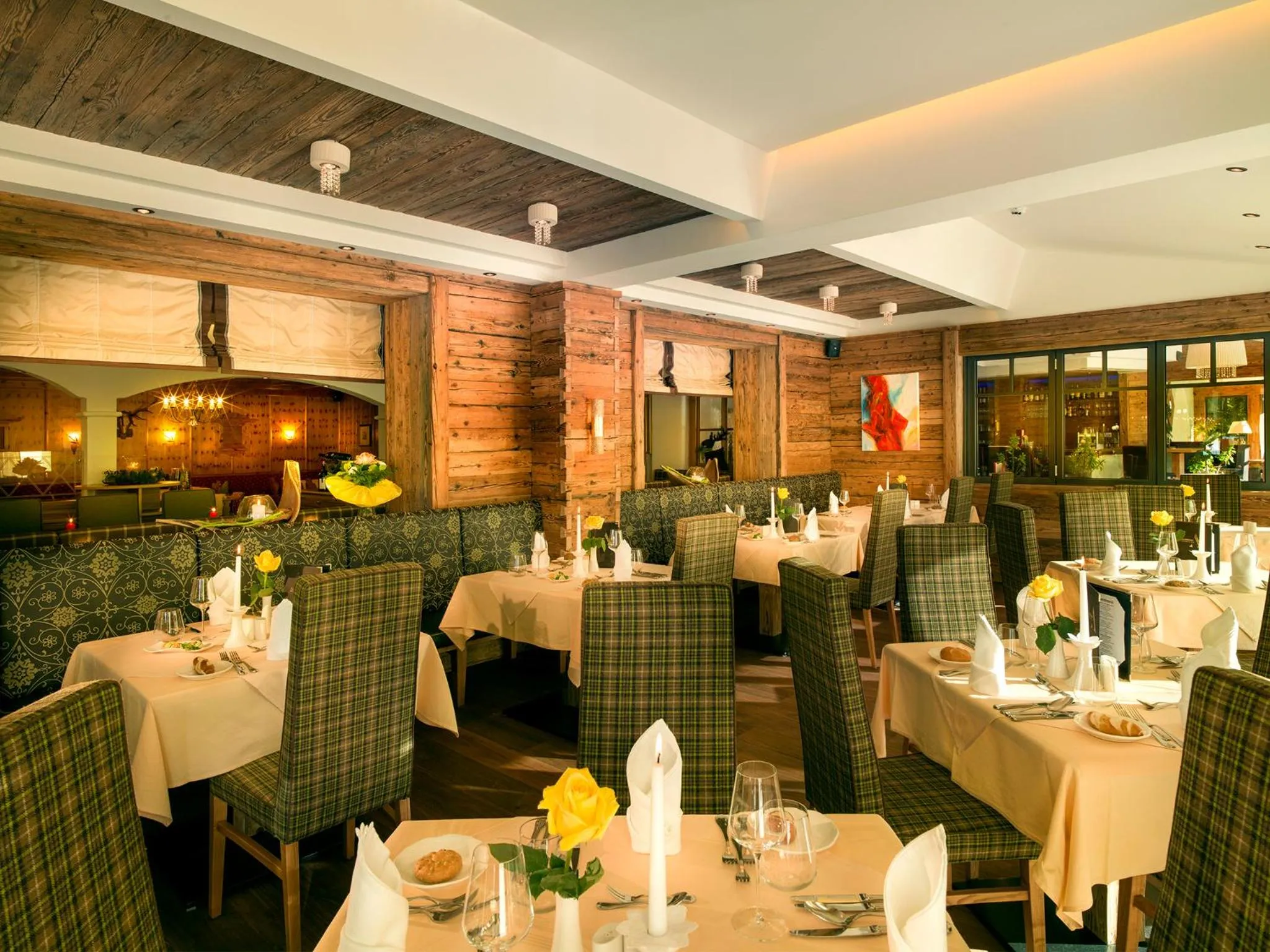 Restaurant/places to eat in Aktivhotel Alpendorf