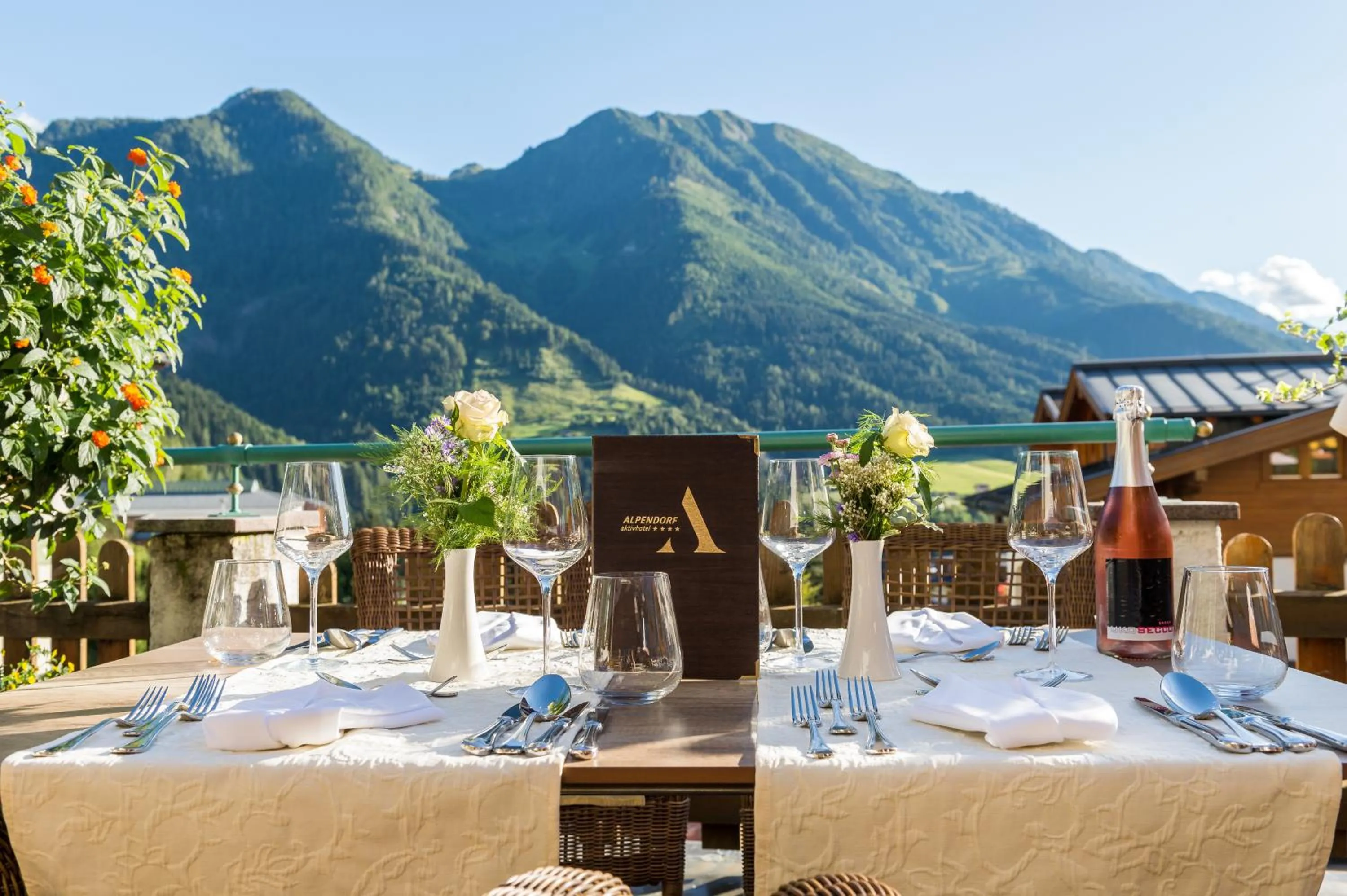 Garden in Aktivhotel Alpendorf