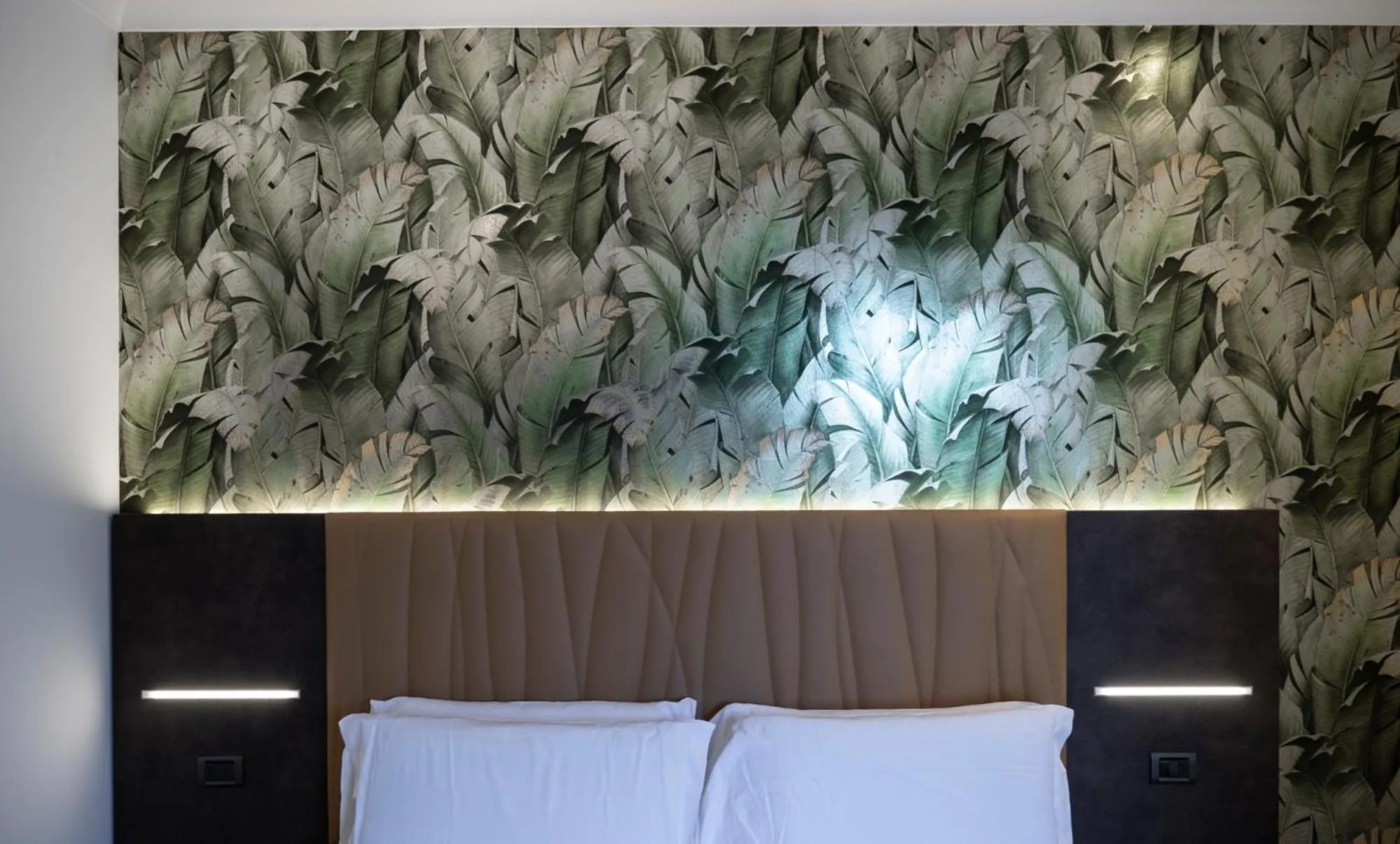 Bed in Residence Queen