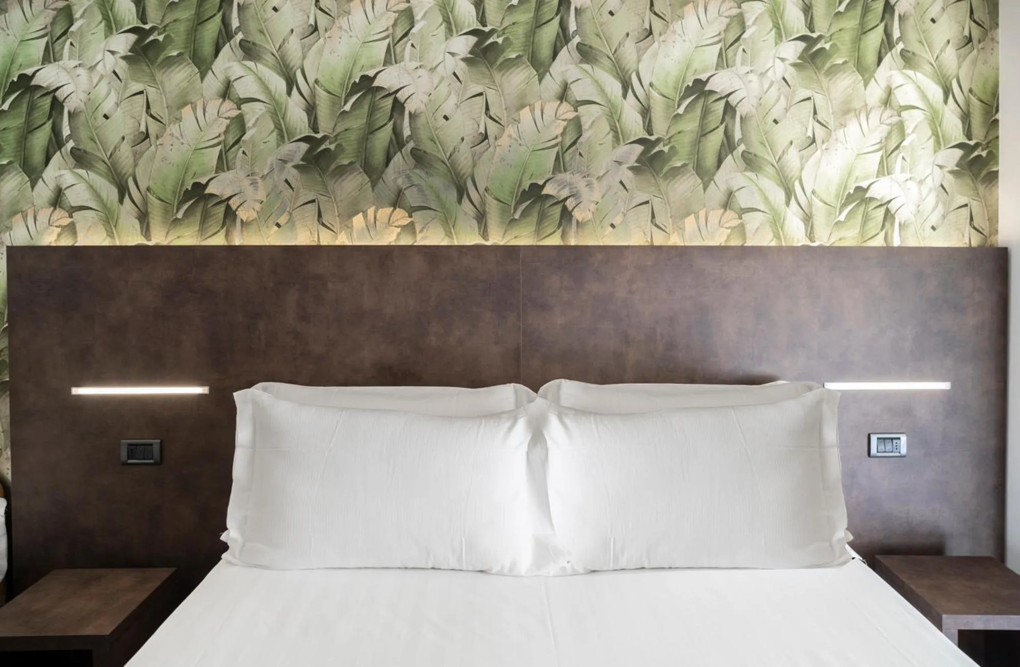 Bed in Residence Queen