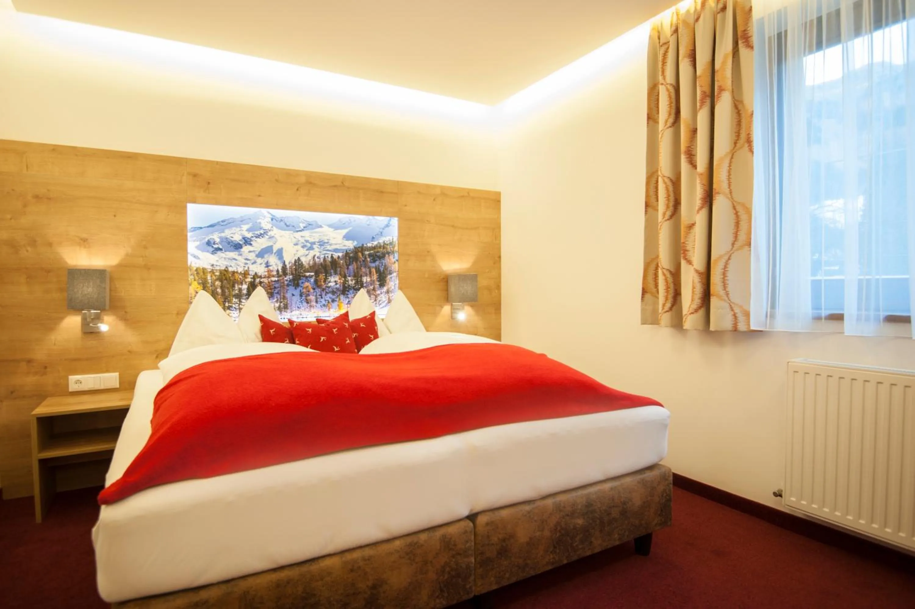 Photo of the whole room, Bed in Landhaus & Appartementhaus Haussteiner