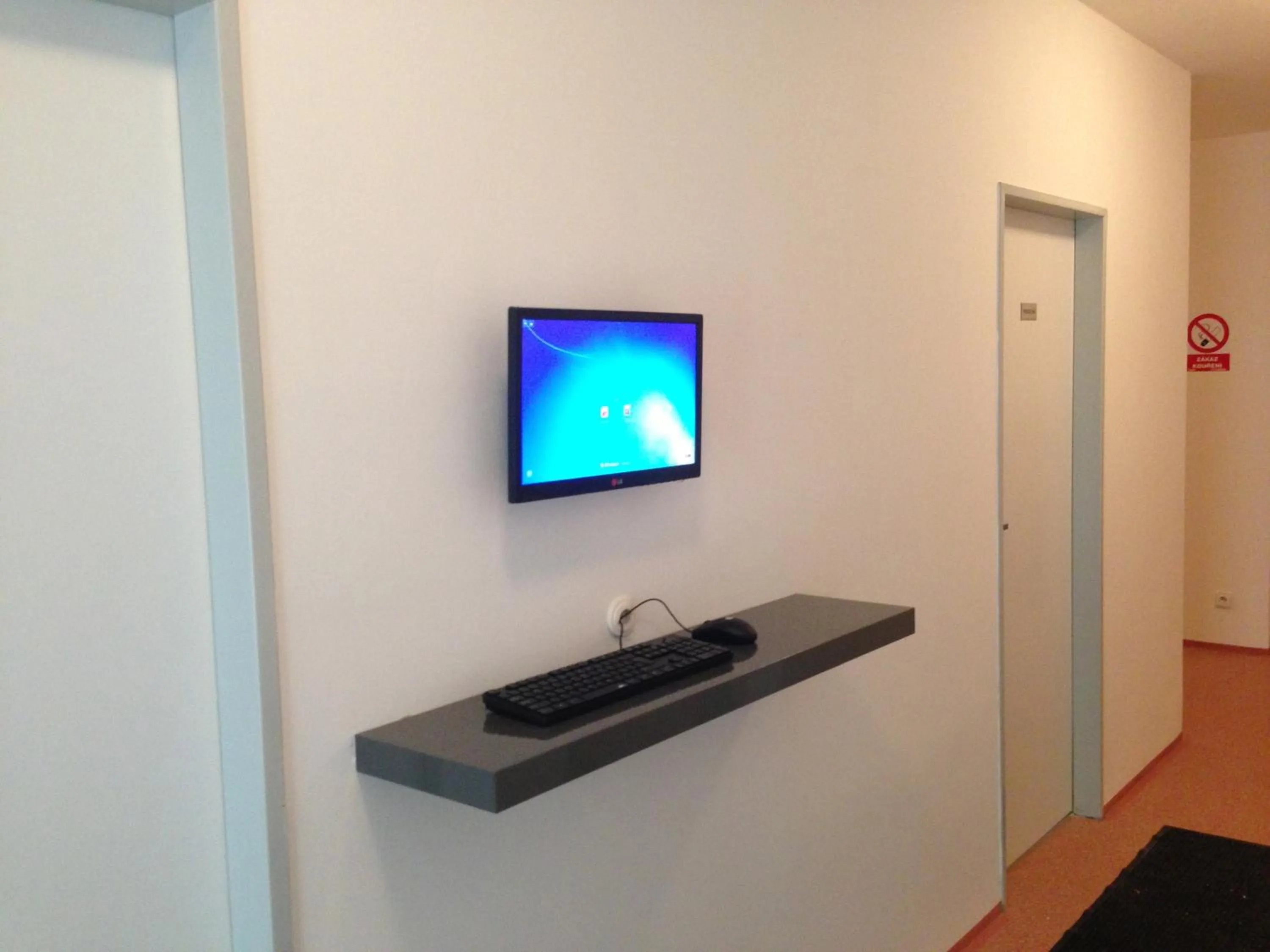 TV and multimedia in Hostel BOHEMIA