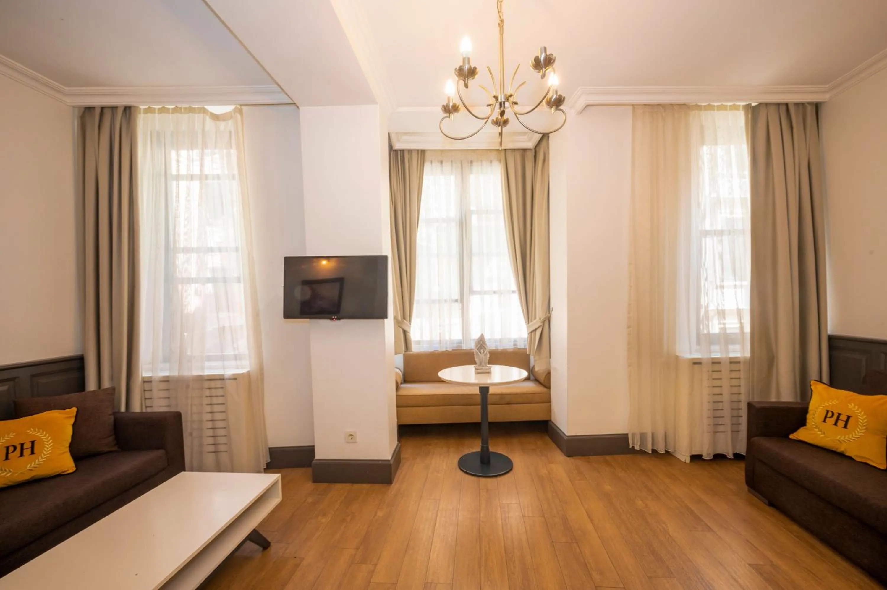 TV and multimedia, Seating Area in Pera Line Cihangir