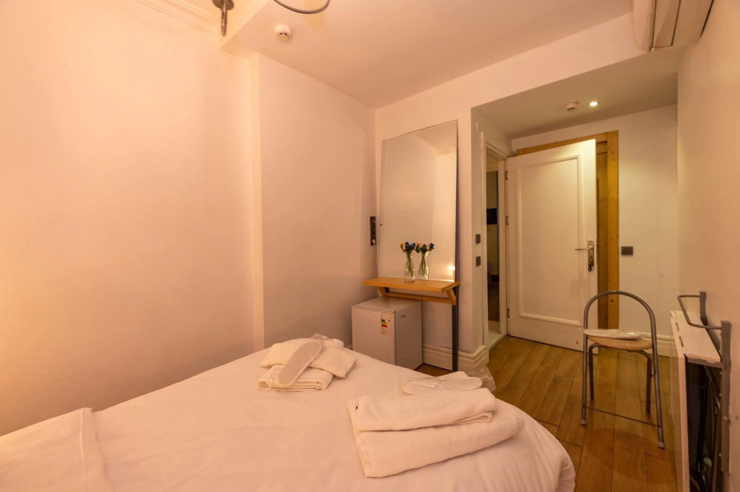 Bedroom in Pera Line Cihangir