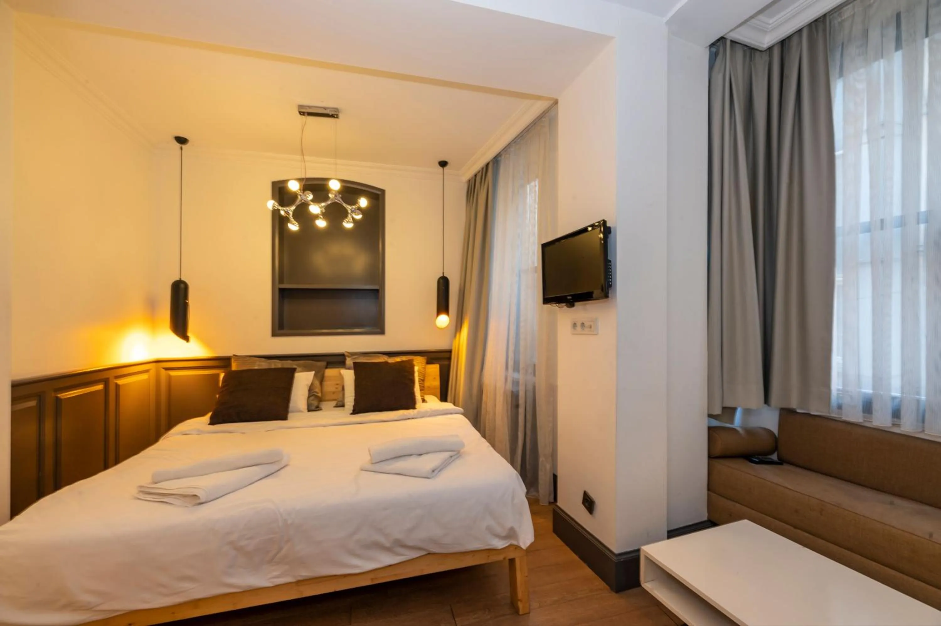 Bedroom in Pera Line Cihangir