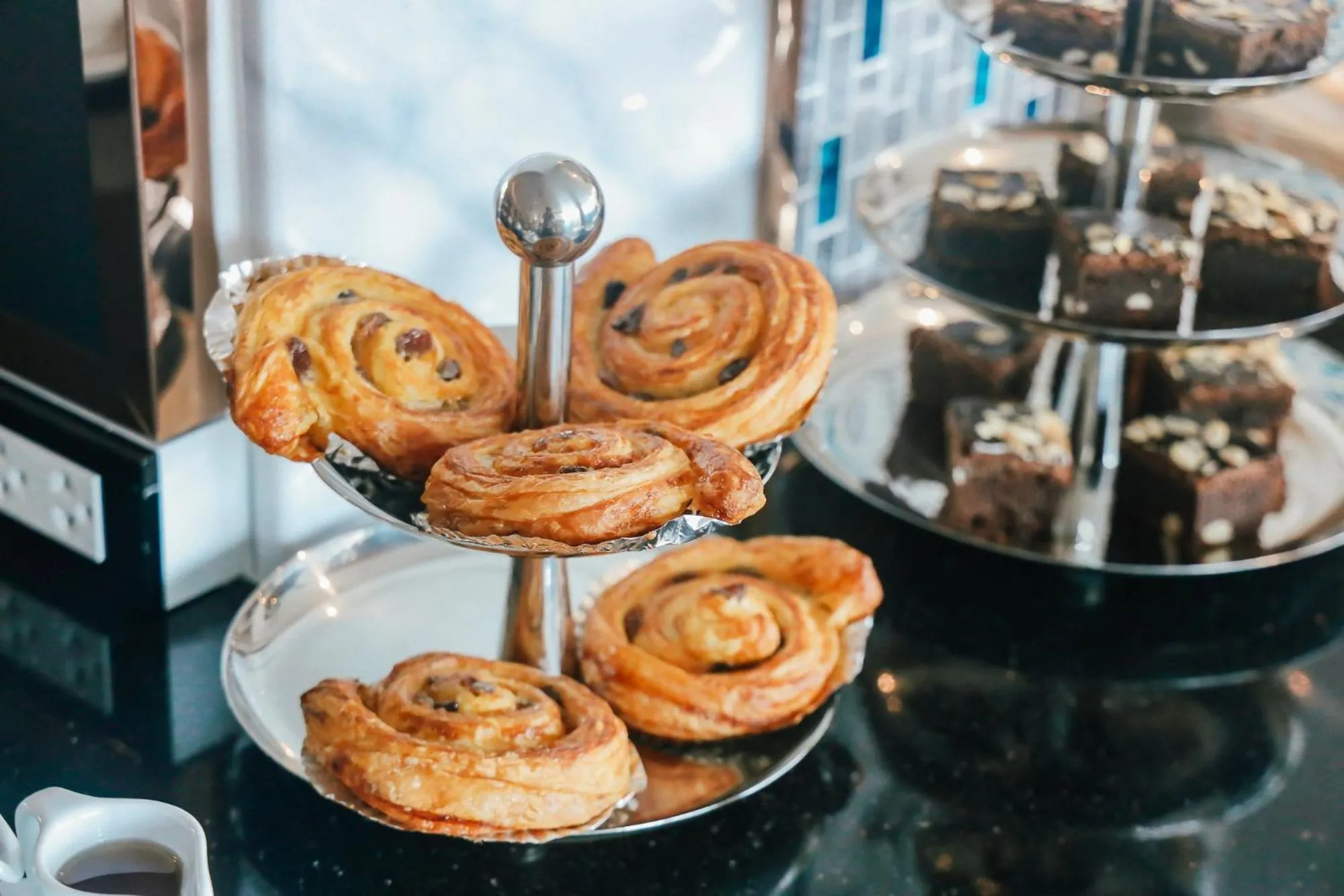 Restaurant/places to eat in GLOW Pattaya