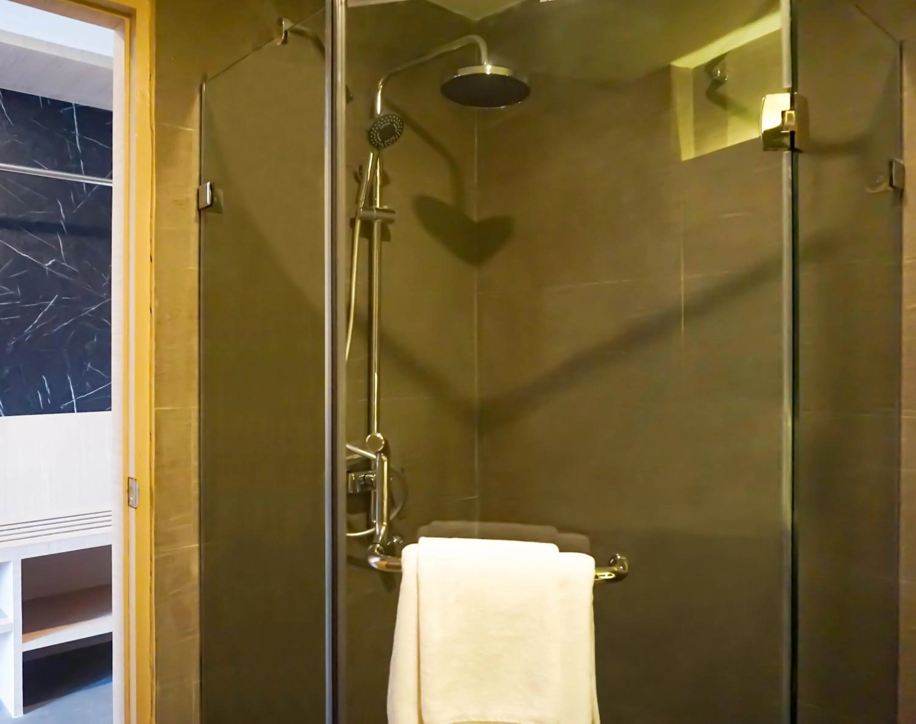 Bathroom in GLOW Pattaya