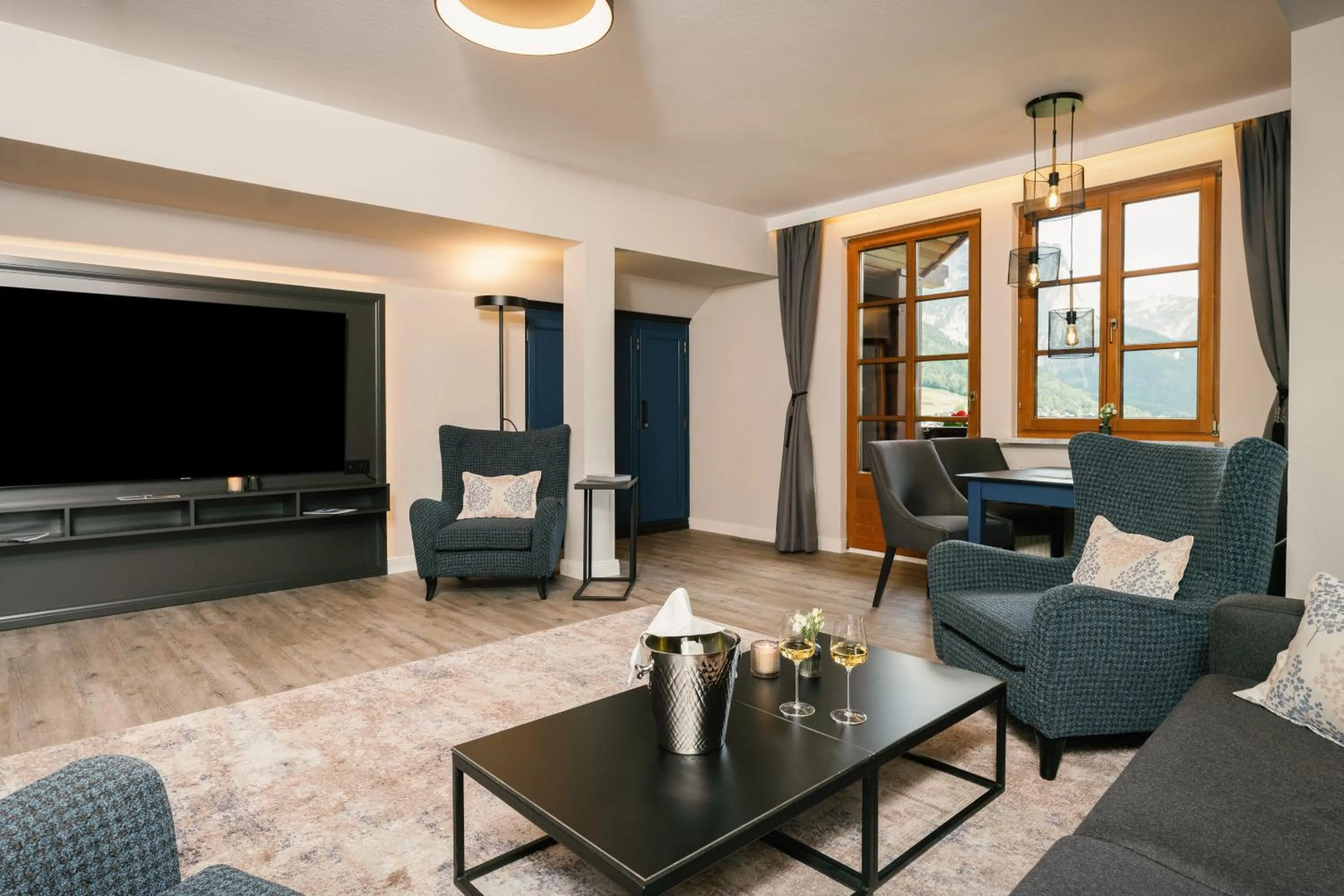 Living room in MONDI Hotel am Grundlsee