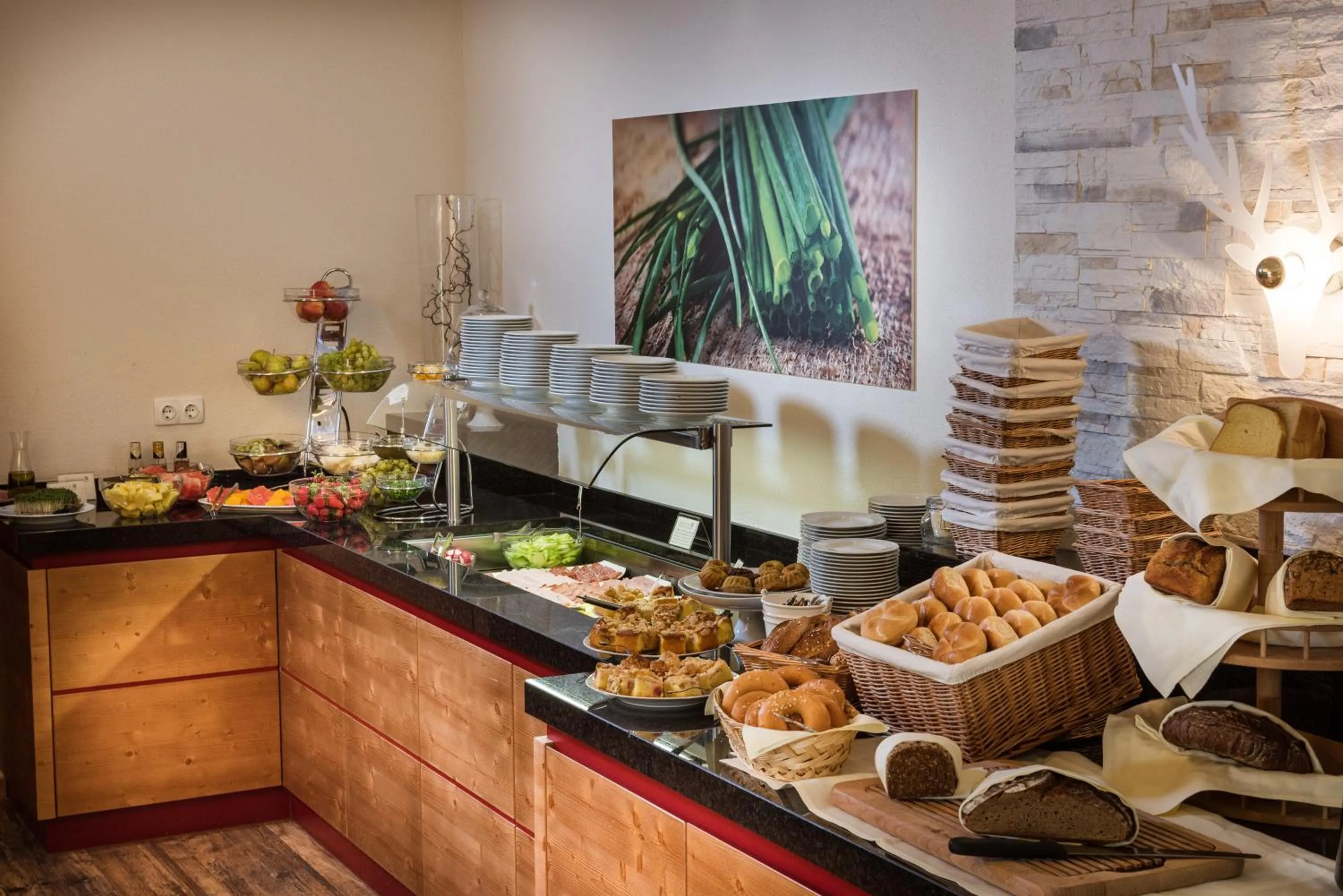 Breakfast in MONDI Hotel am Grundlsee