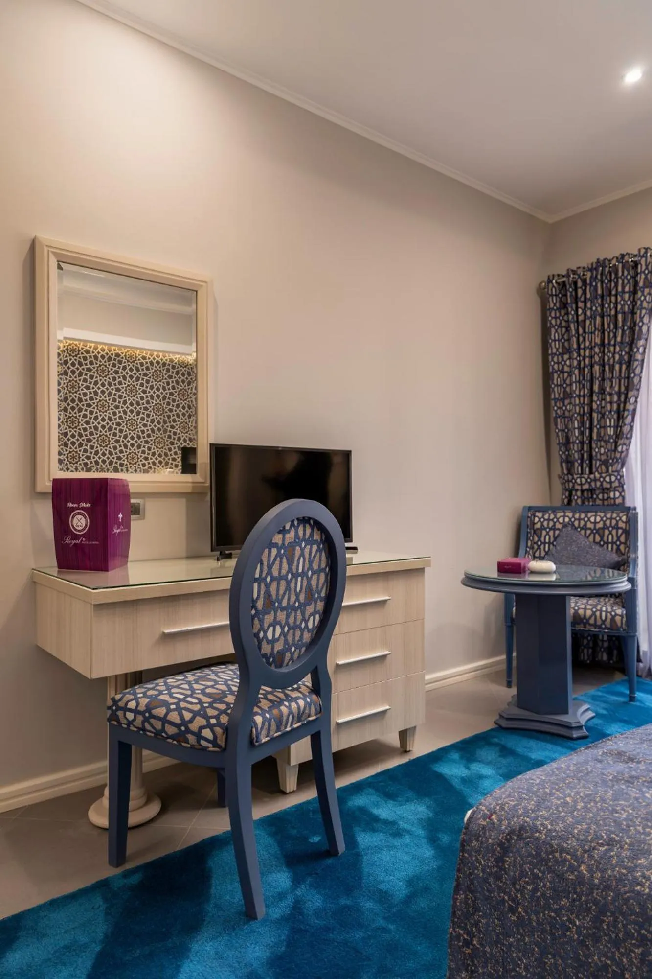 TV and multimedia in Royal Day Plaza Hotel