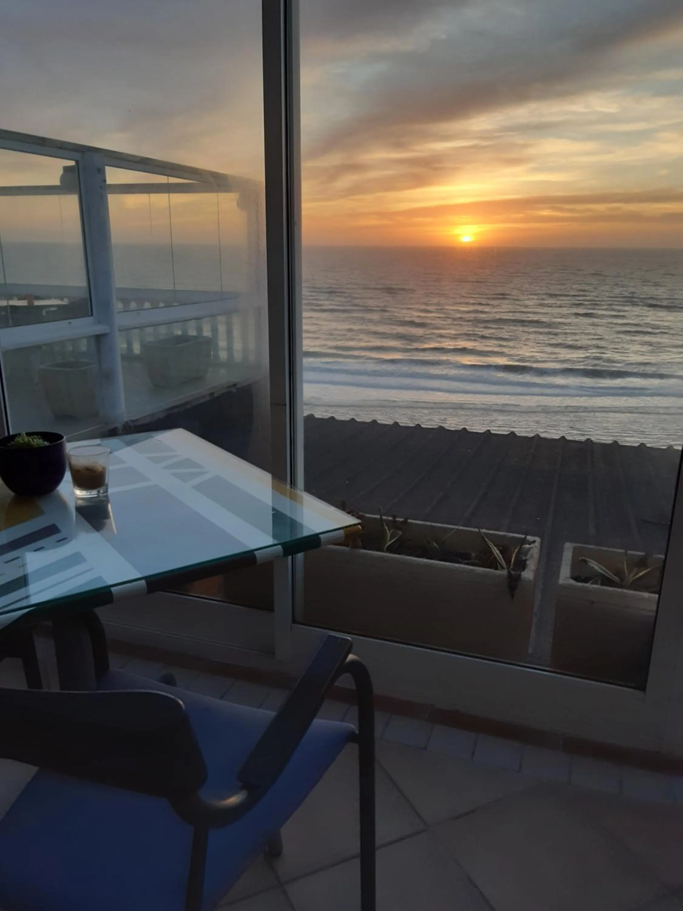 Communal lounge/ TV room in Albergaria Pedra D'Ouro