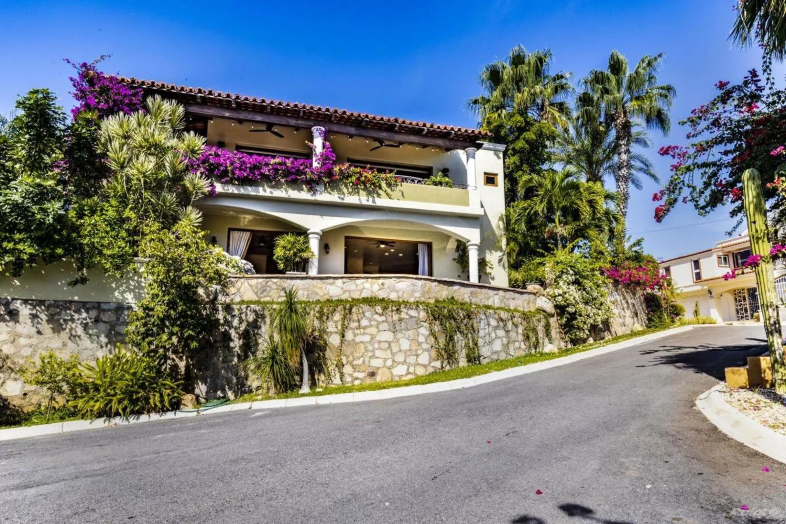 Villa Lucia Arch and Lands End Views - 4200 sq ft Luxury Villa