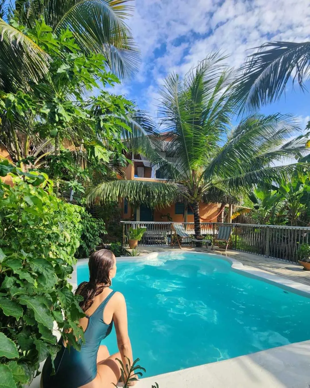 Swimming pool in Mangará Pousada
